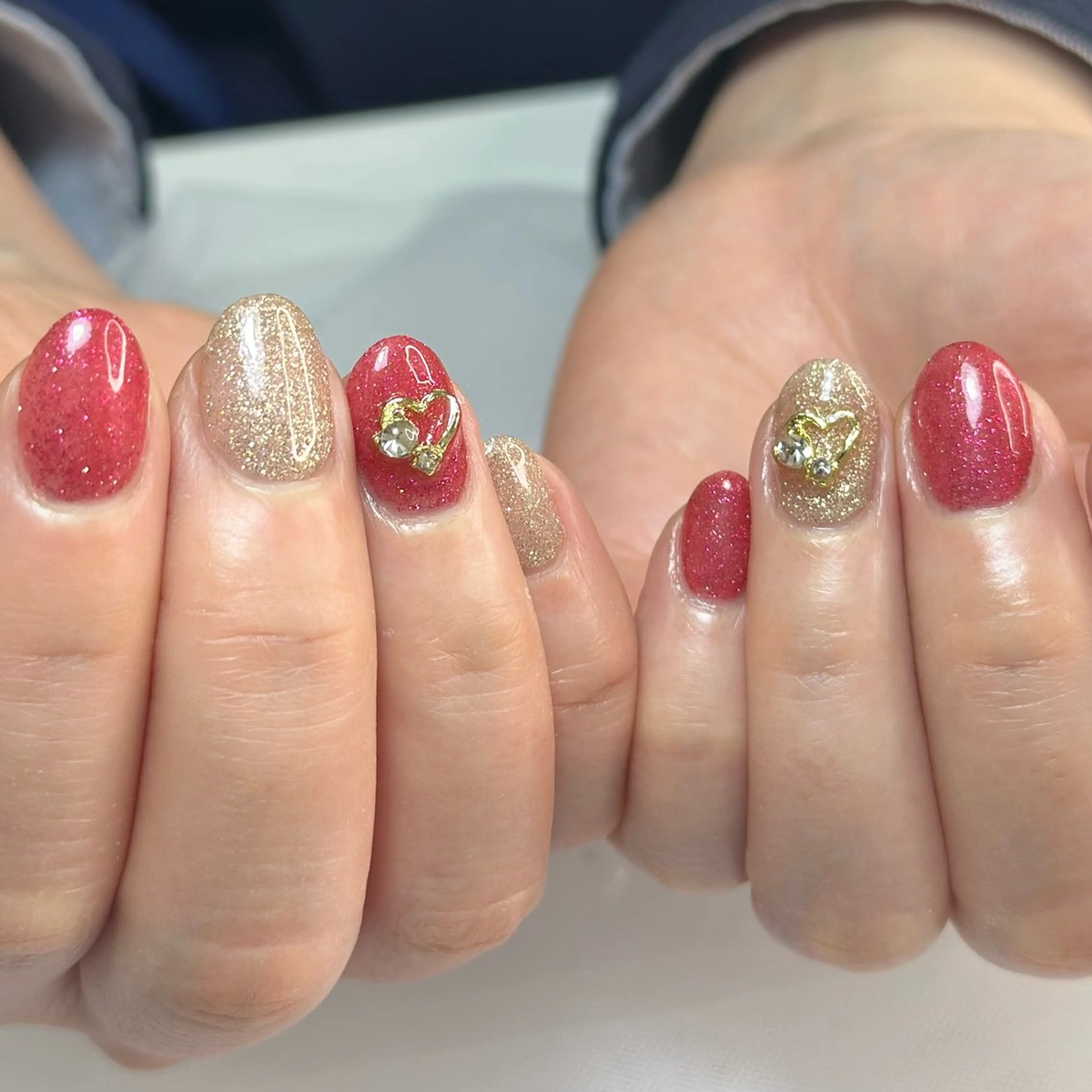 ネイル ストーンネイル HAIR&MAKE POSH 日暮里のネイルデザイン