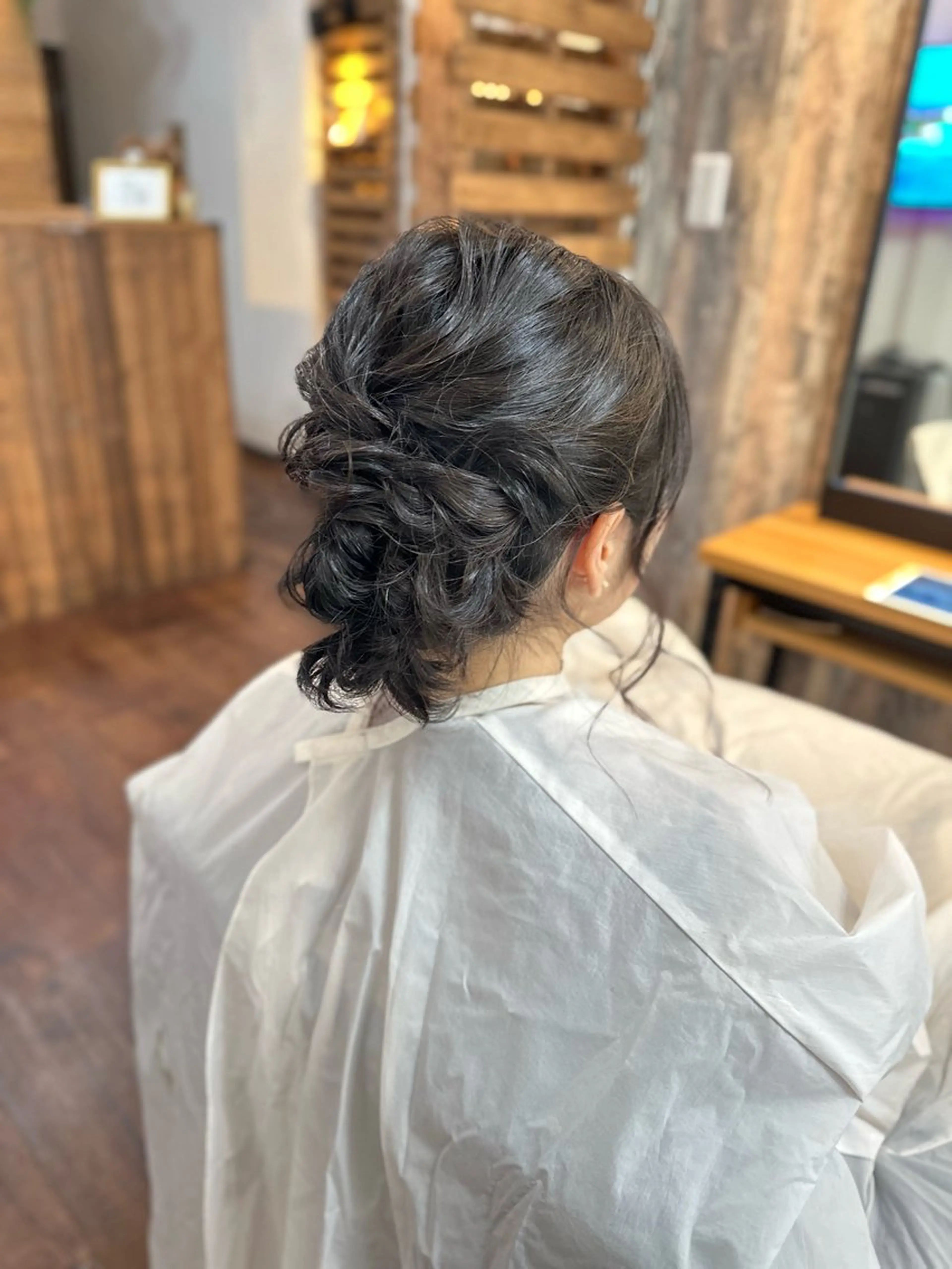 セミロング ヘアアレンジ ヘアセット Luzir⭐︎ GEN⭐︎のヘアスタイル