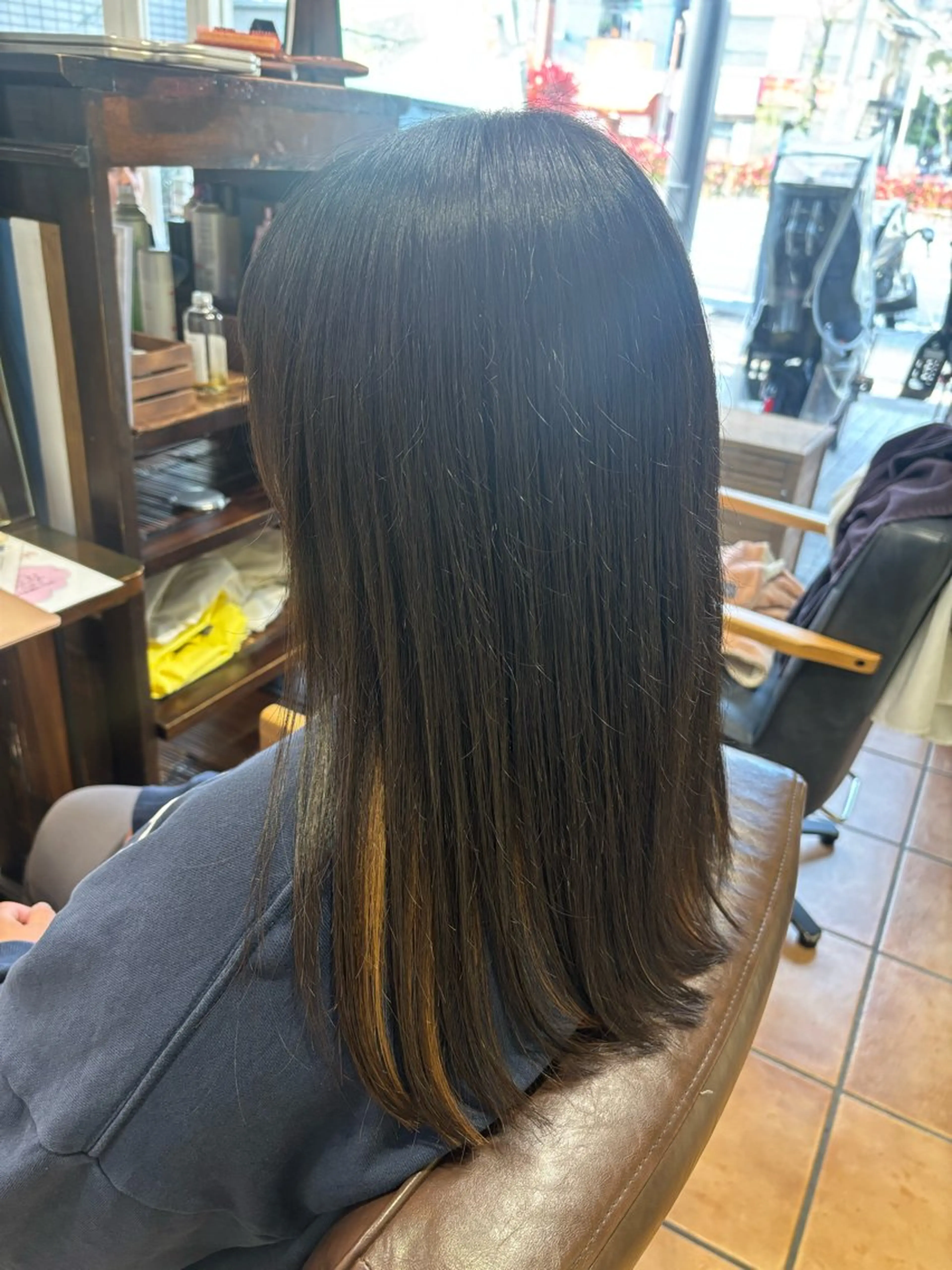 セミロング カラー つばた みゆ🦋のヘアスタイル