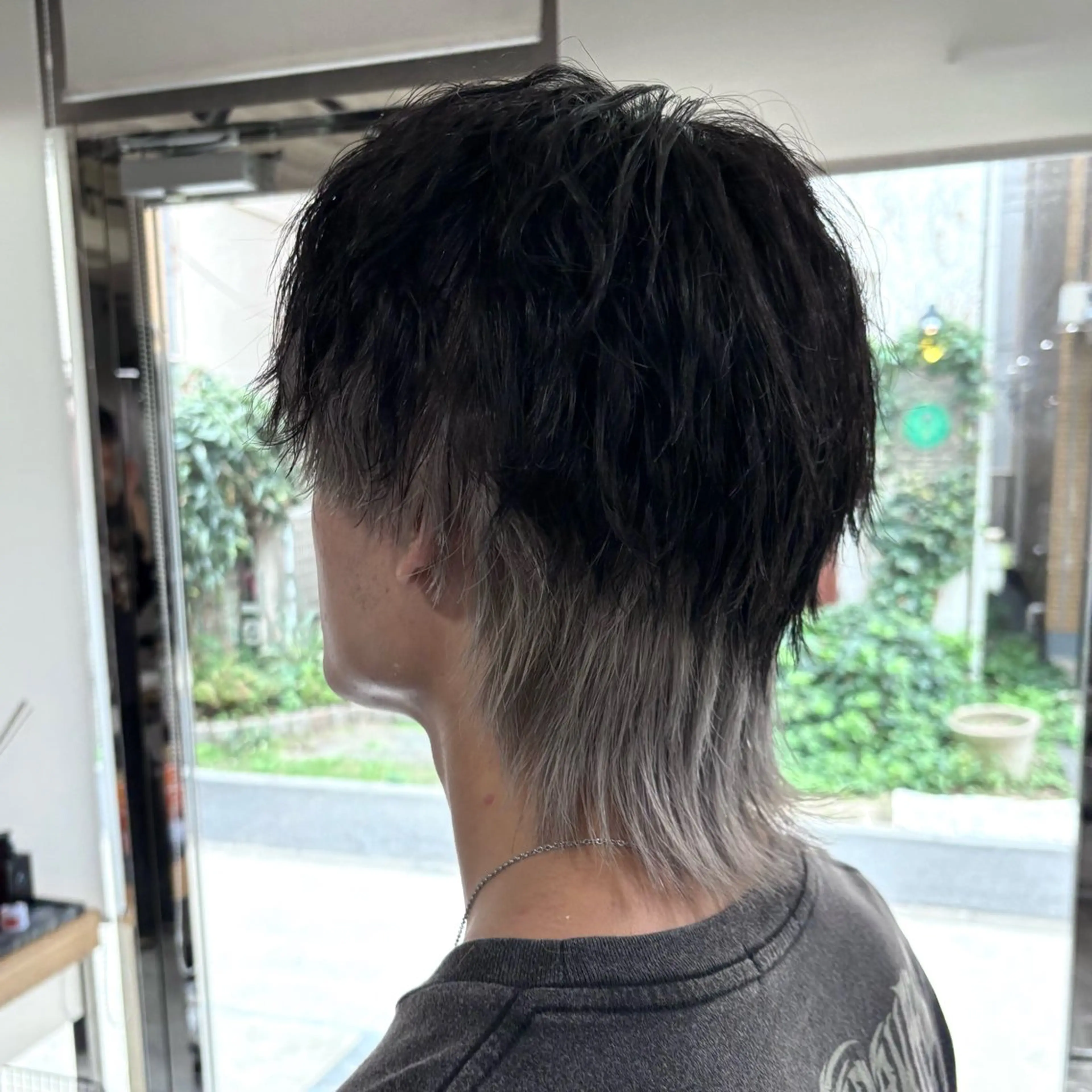 カラー インナーカラー がわ/ハイレイヤー /ハイトーンカラーのヘアスタイル