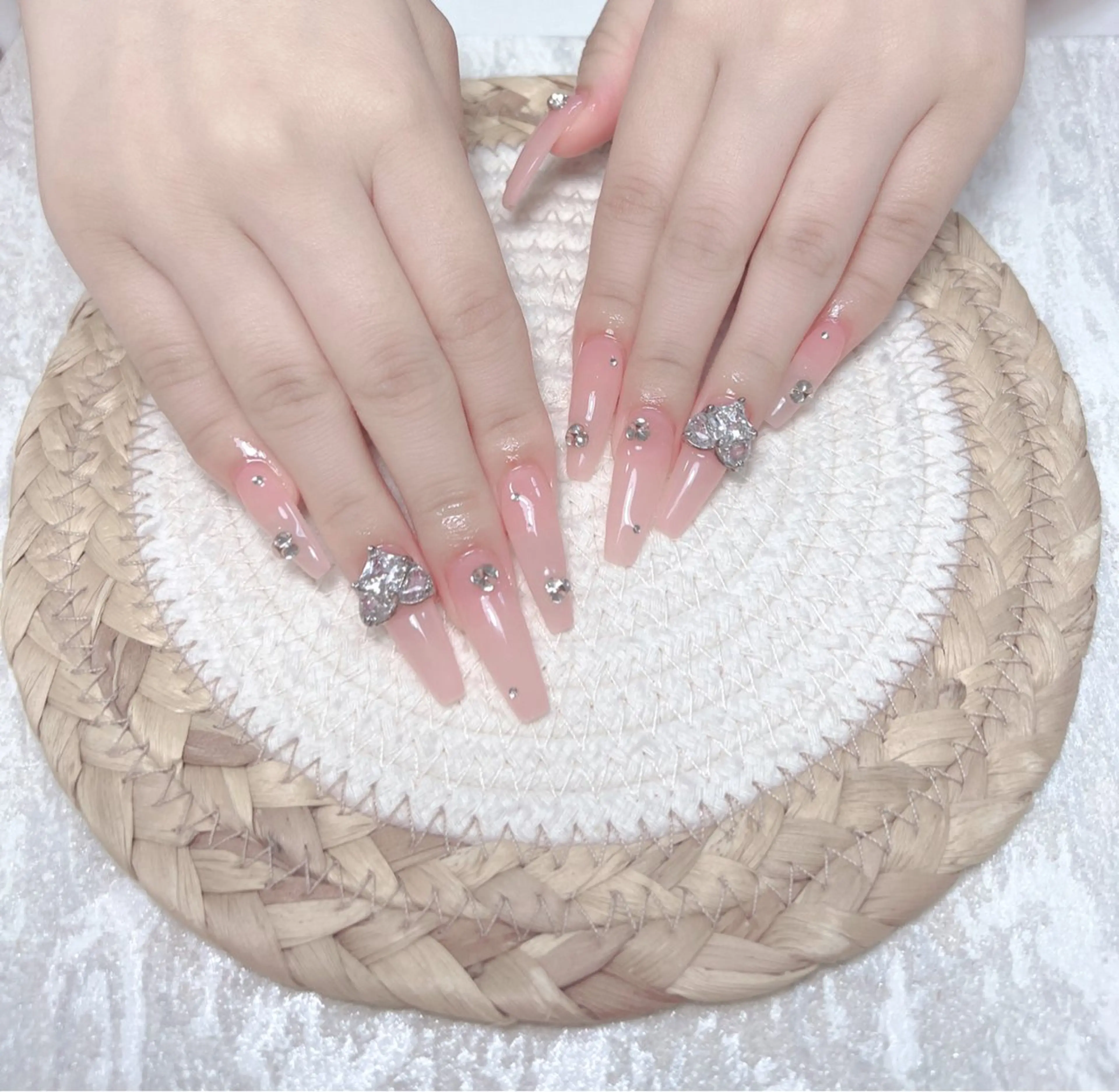 ネイル ハンドネイル uu ネイルサロン関内🌼のネイルデザイン