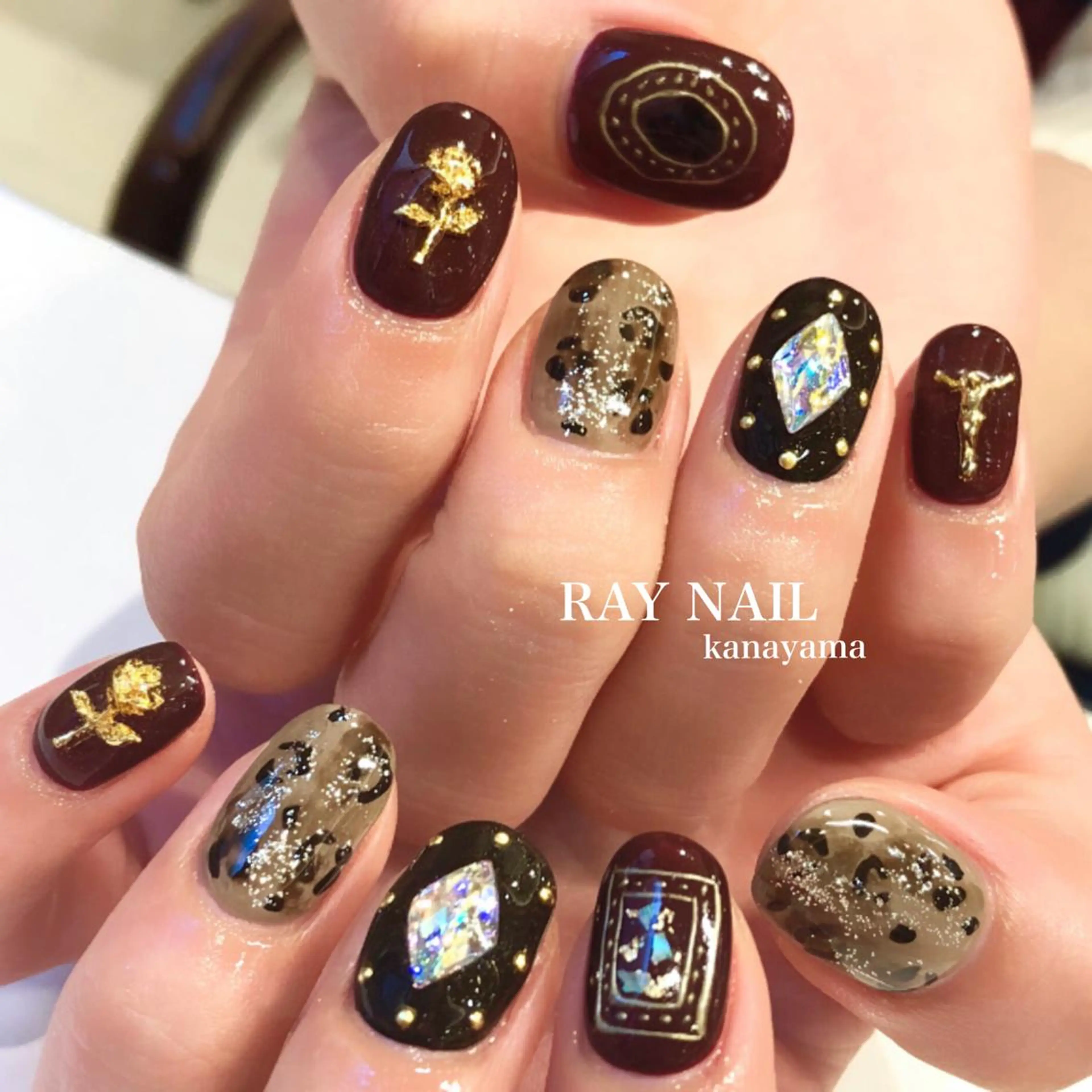 ネイル Arowa 伊田のネイルデザイン