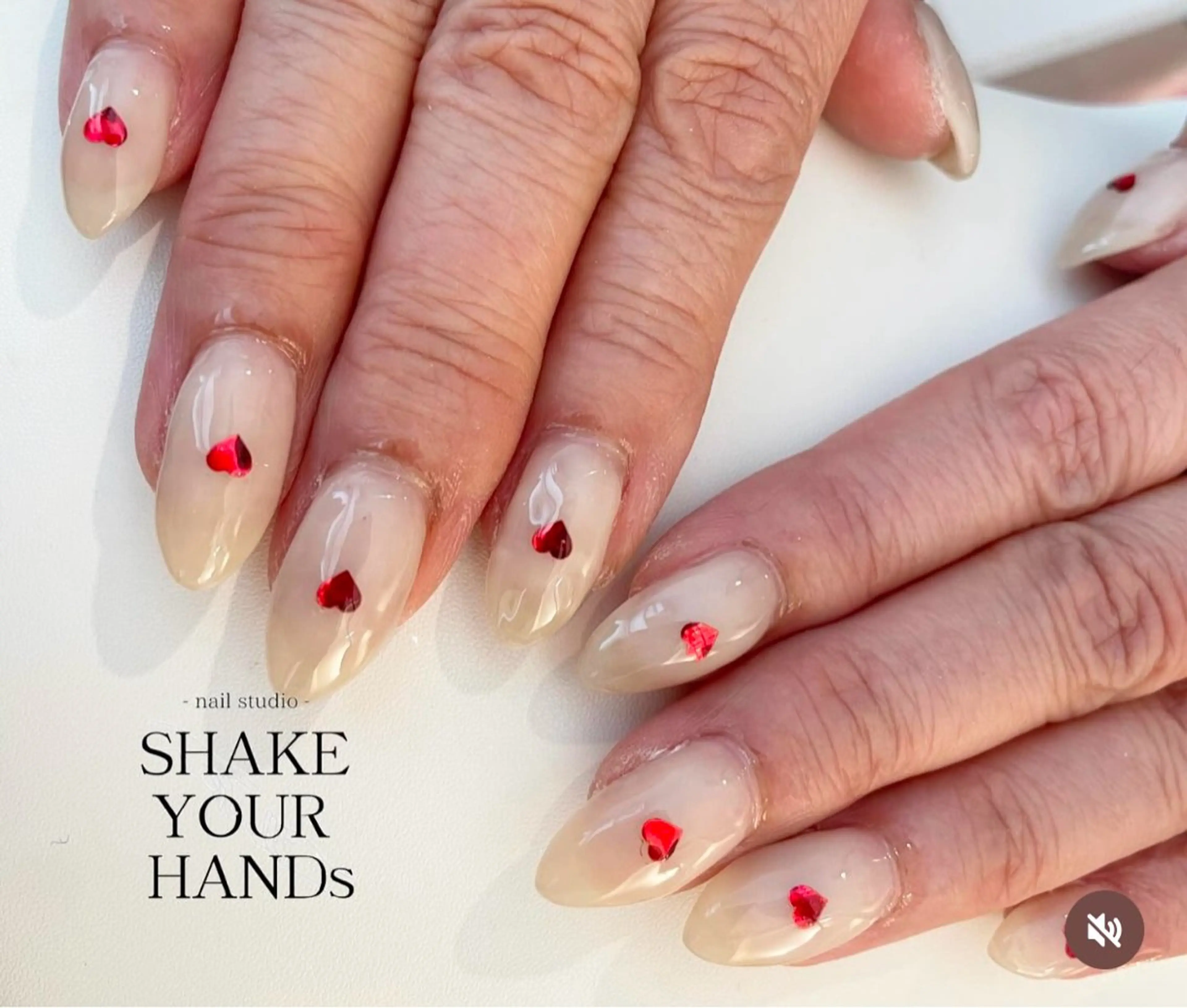 ネイル ハート ネイルスタジオ シェイクユアハンズのネイルデザイン