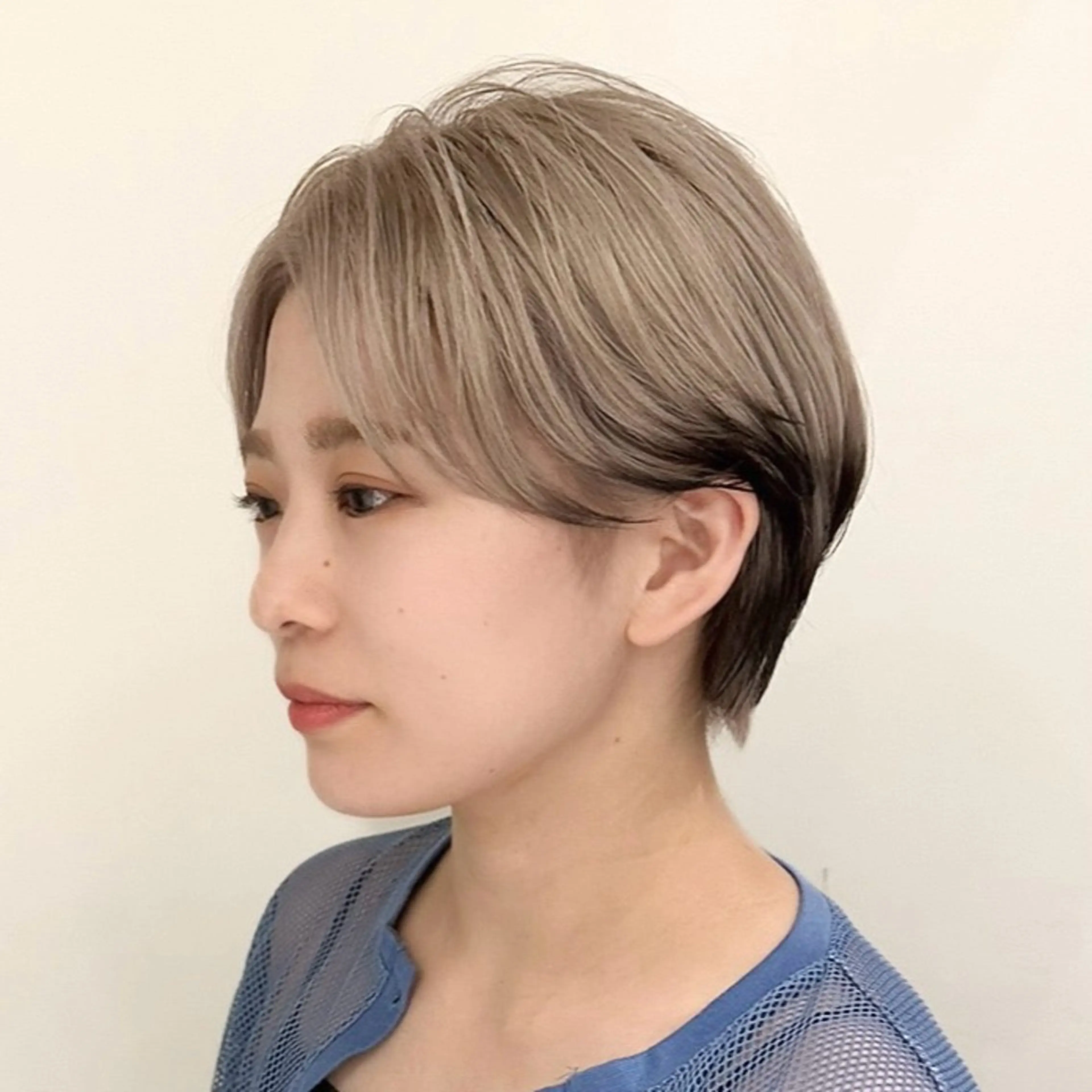 ショート カラー ブリーチ カット ヘアカラー ショート特化✨ 津々美のヘアスタイル