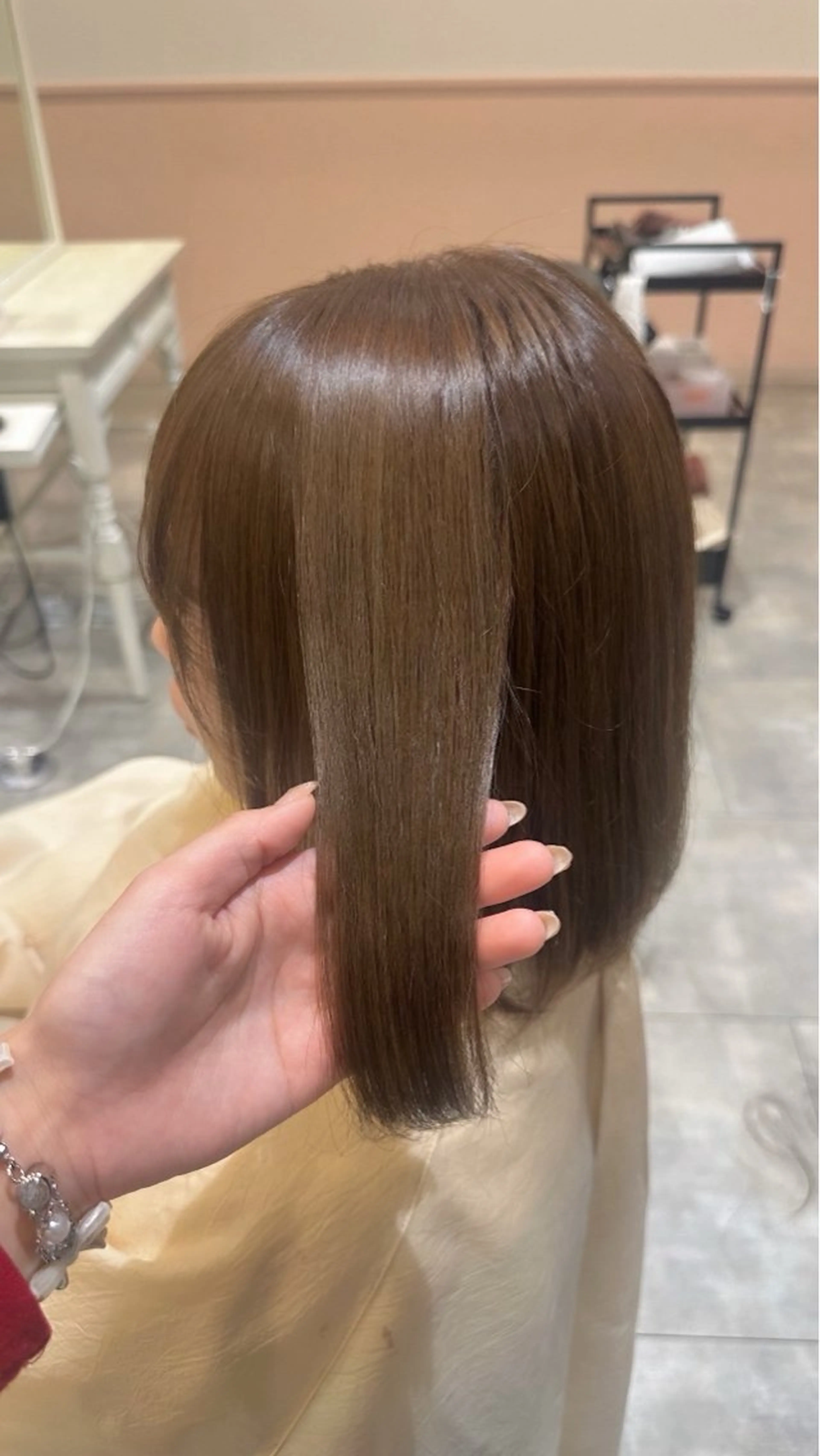 カラー レイヤーカット/ 艶 カラー/Manakaのヘアスタイル