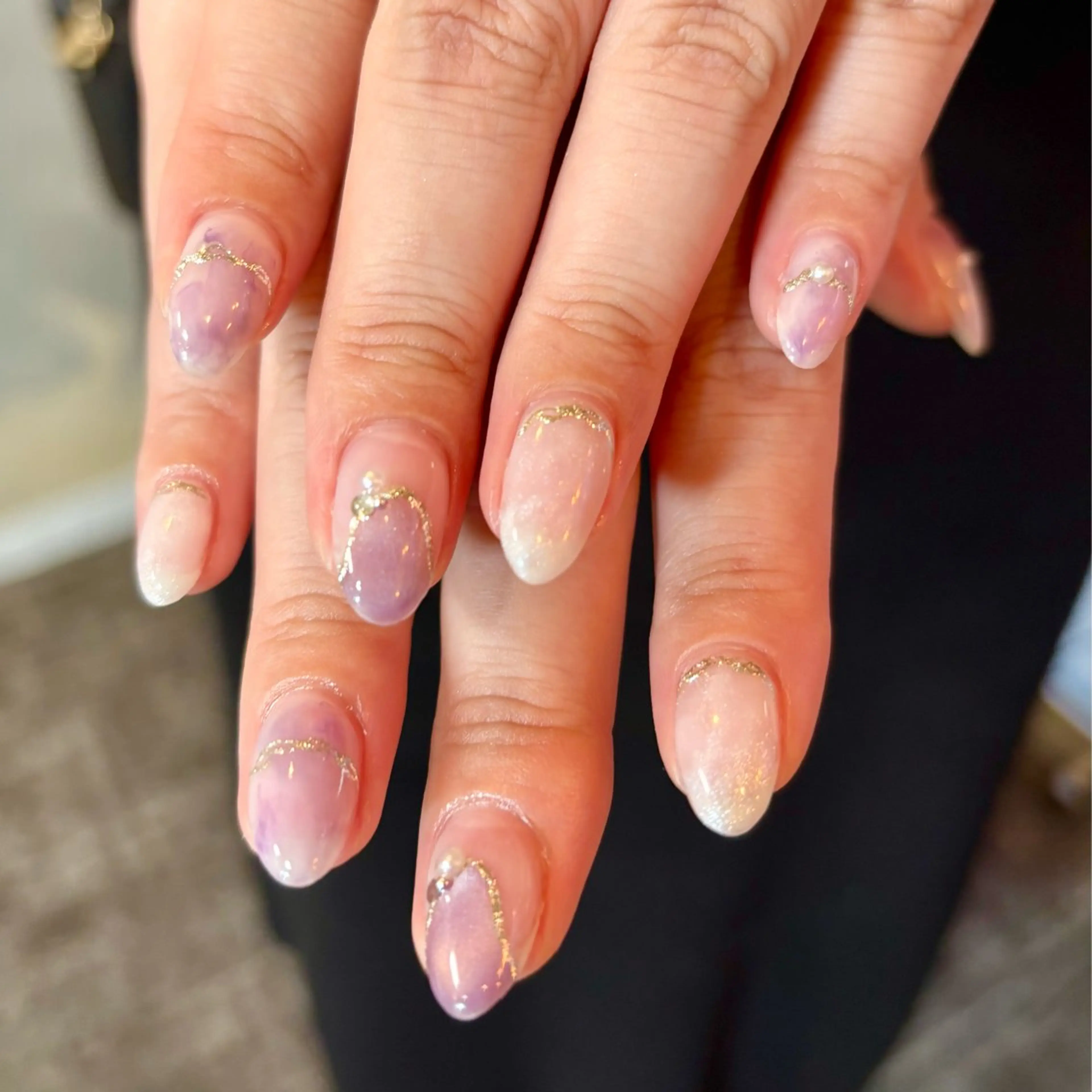 ネイル ニュアンスネイル lealea Ayakaのネイルデザイン