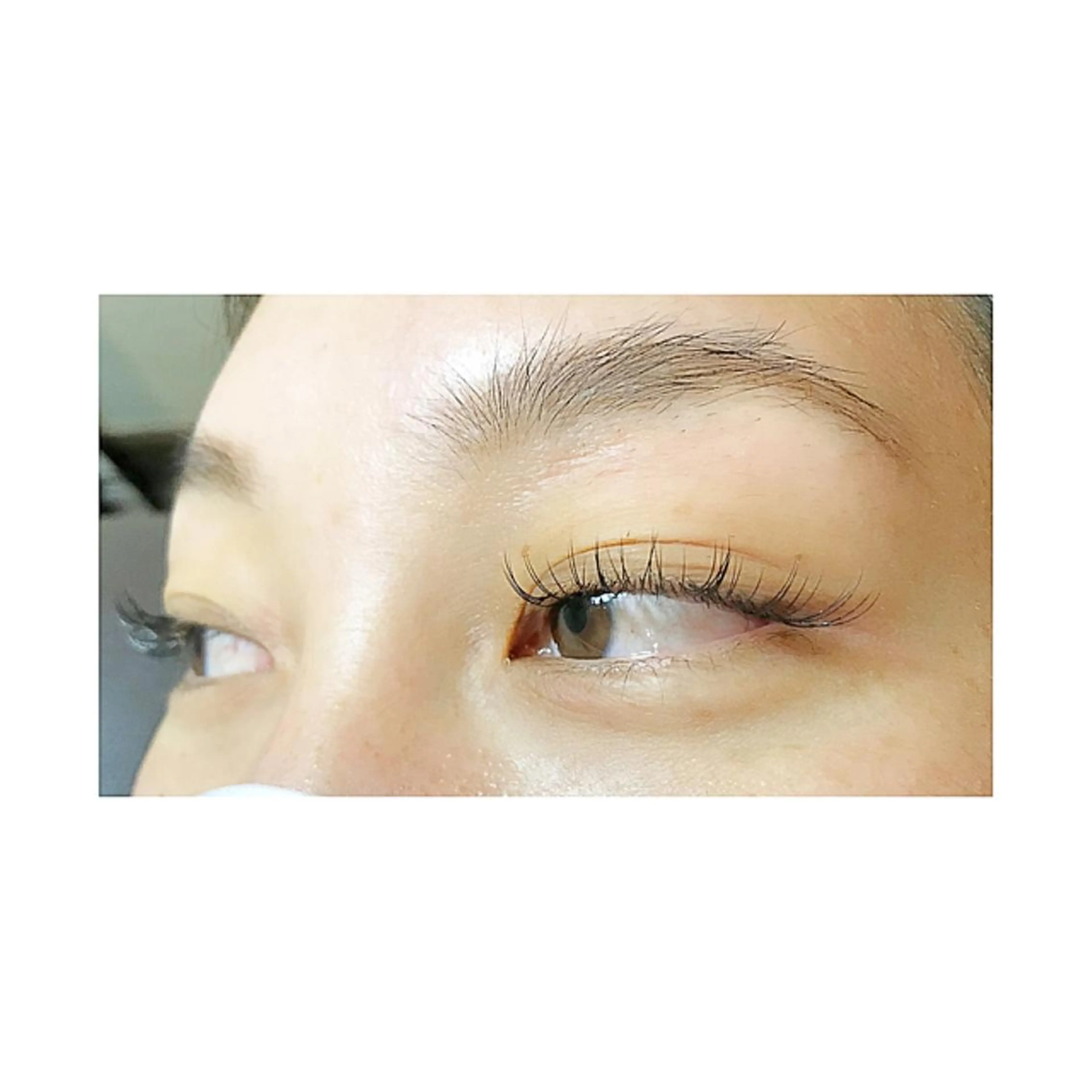 マツエク・マツパ 清水 茜の眉毛・アイブロウイメージ