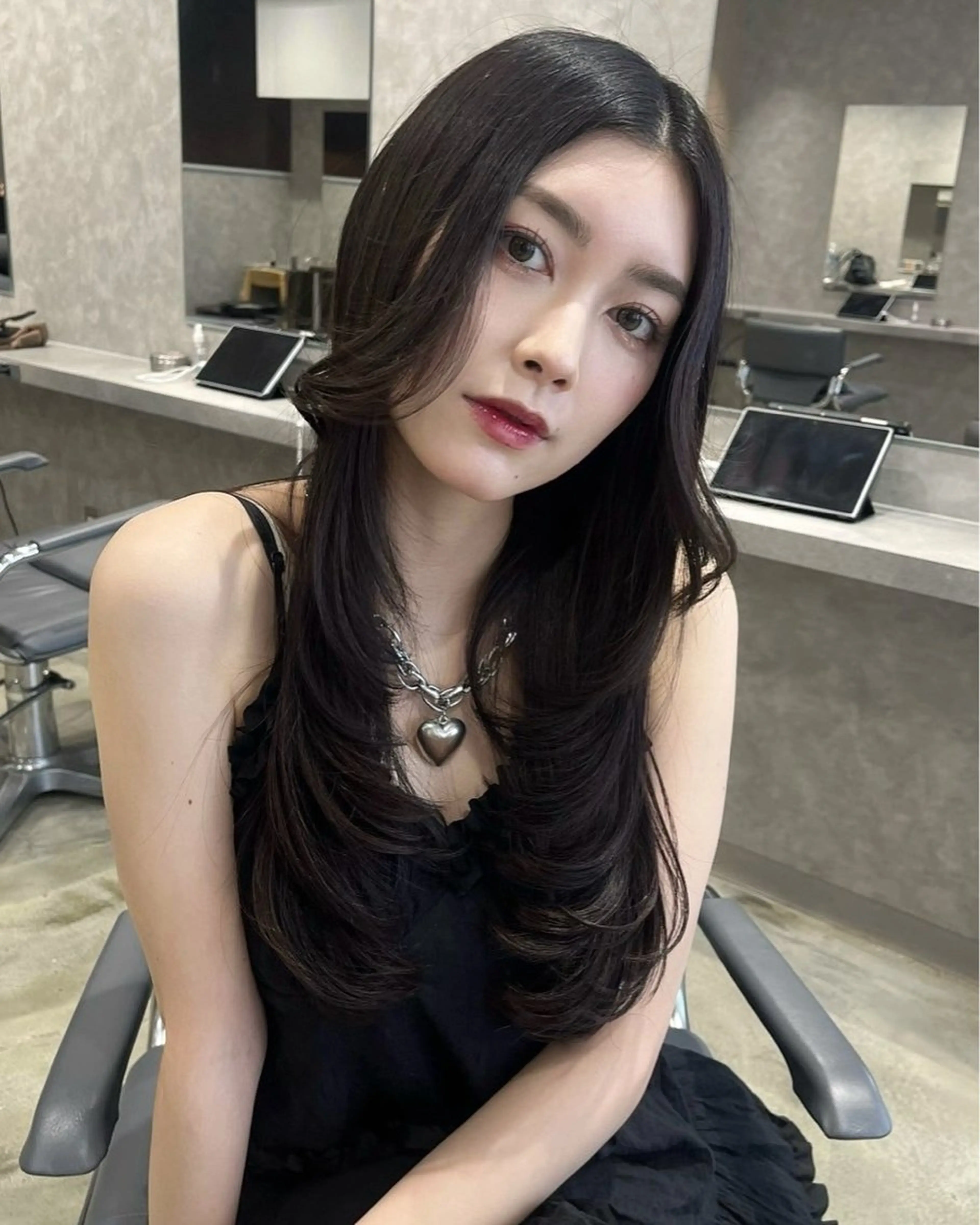 ロング 顔周りカット レイヤーカット 新宿⋆✦ Maoのヘアスタイル