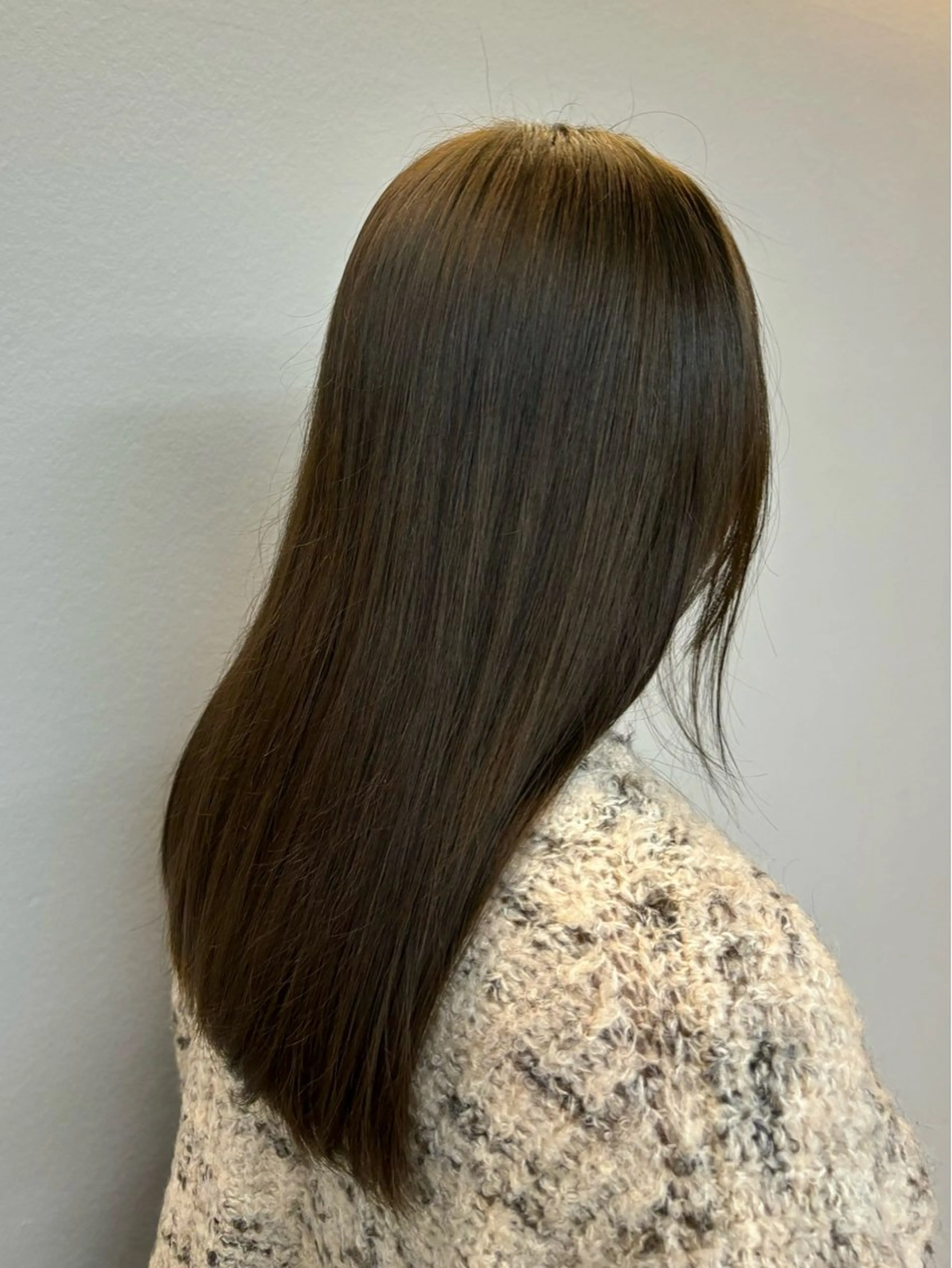 ロング ヘアカラー 北森 愛唯のヘアスタイル