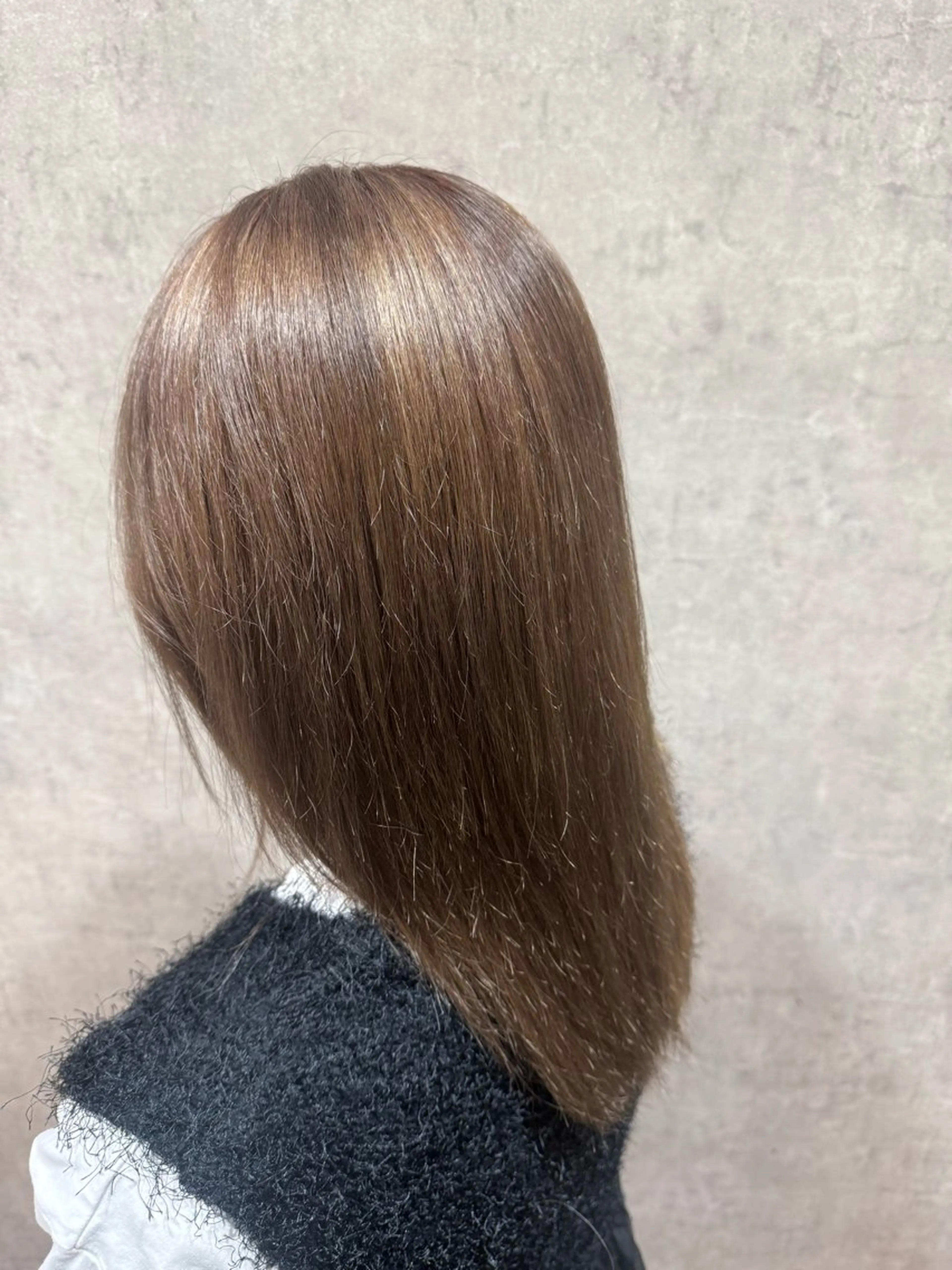 カラー レイヤー/コテパーマ 松本　希愛のヘアスタイル