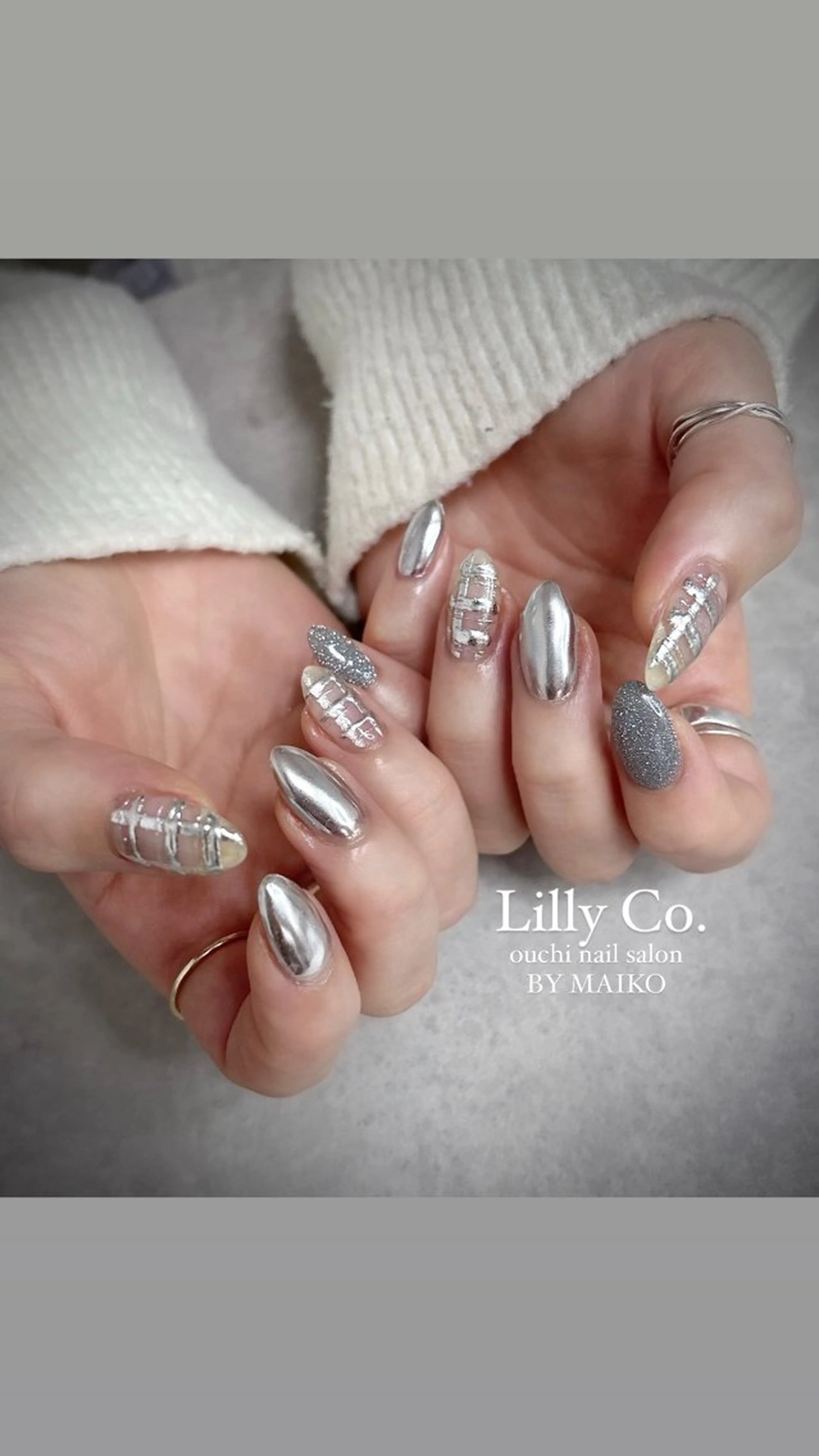 ネイル シルバー ハンドネイル ハンドケア Lilly Co.のネイルデザイン