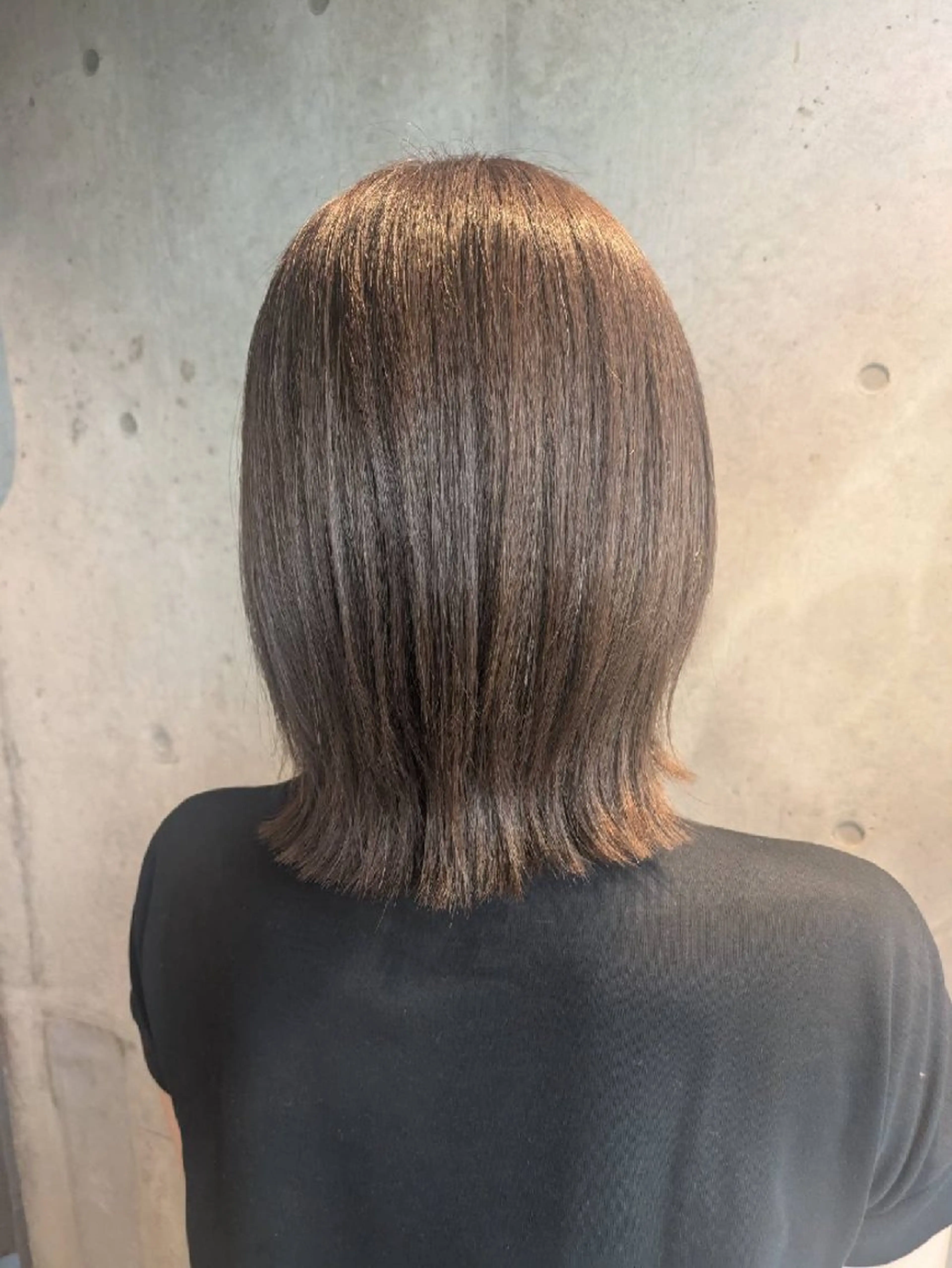 セミロング カラー カット ヘアカラー トリートメント 岩田 綾見のヘアスタイル