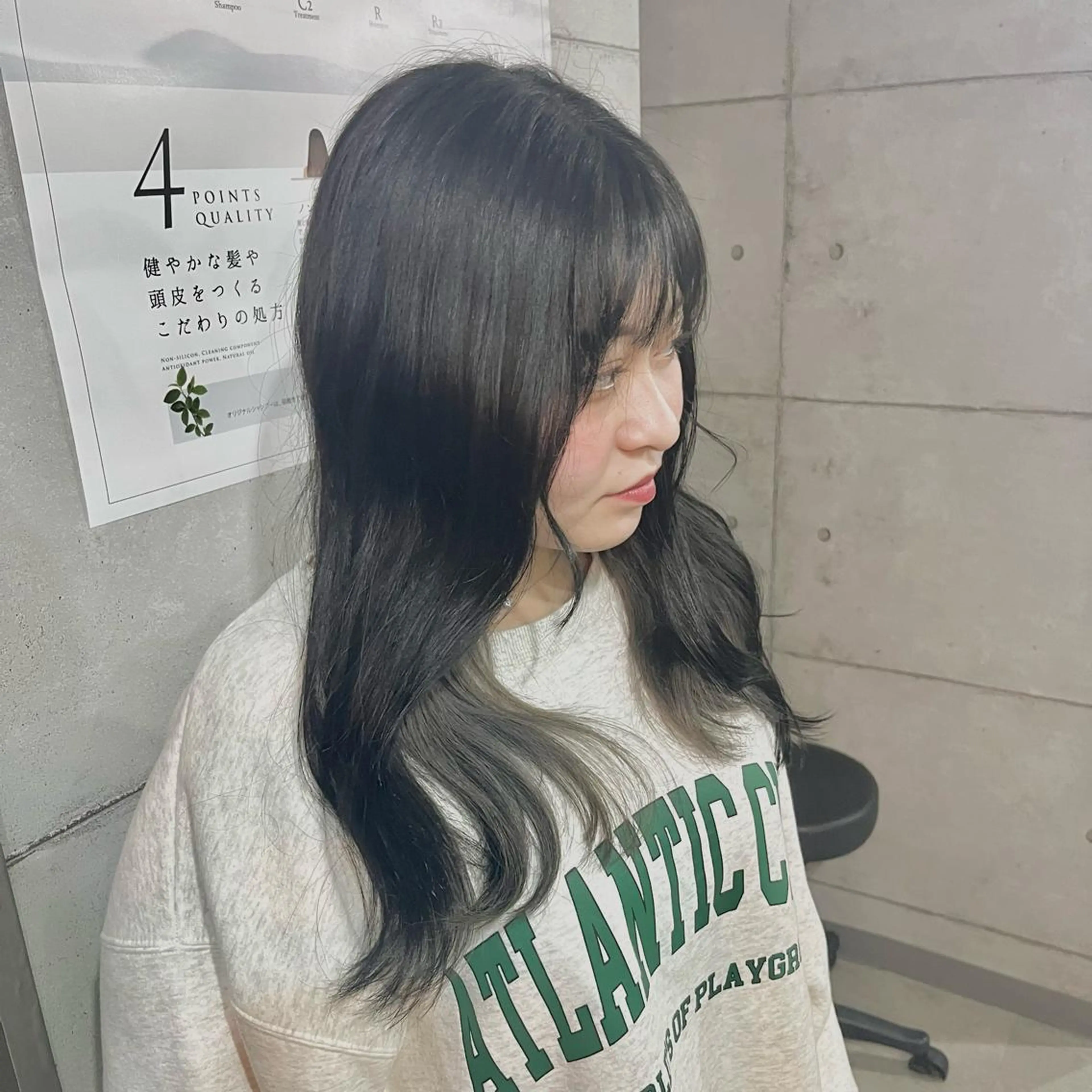 セミロング 🌈カラー特化 ハイトーンけいと🌈のヘアスタイル