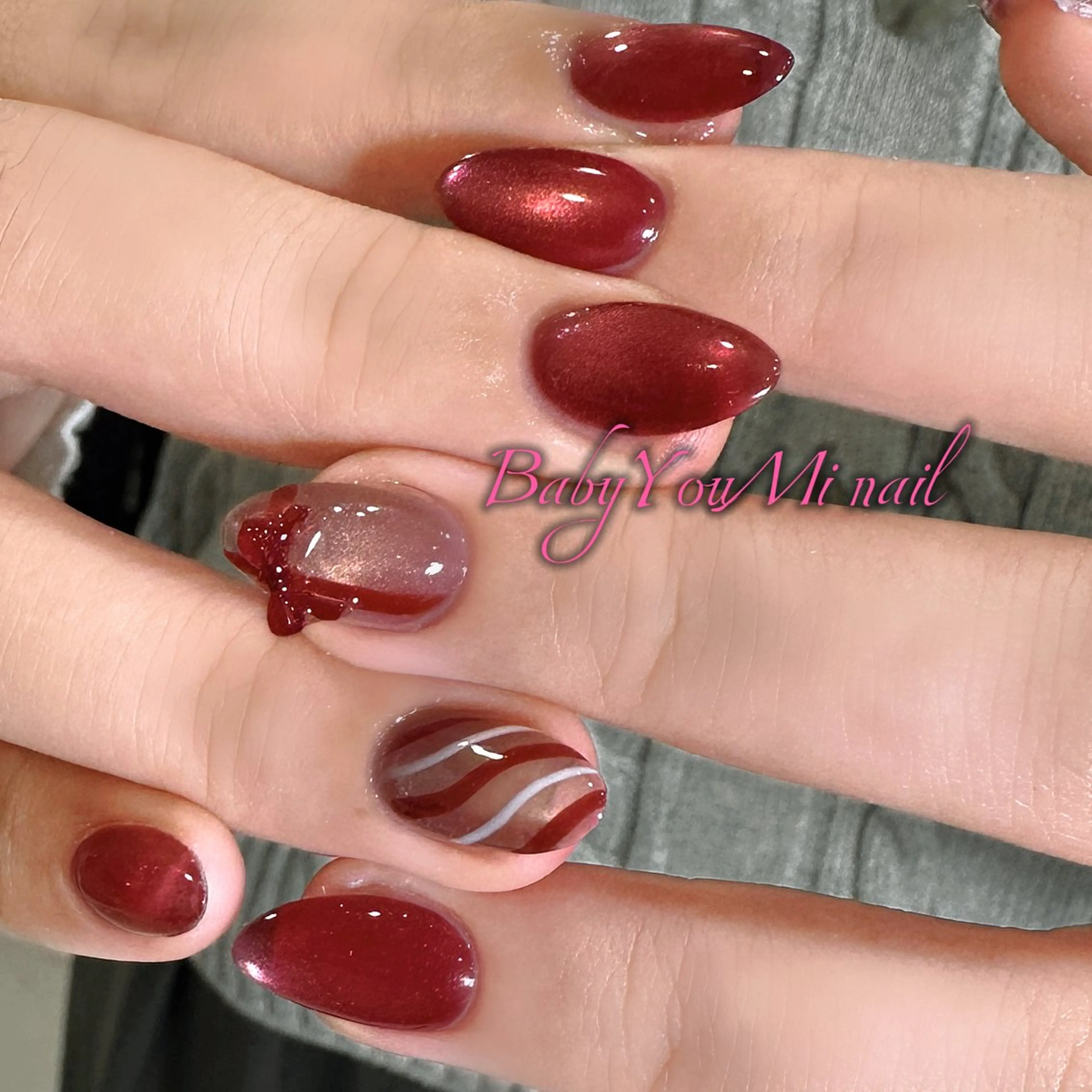 ネイル オーロラネイル 成人式 フレンチネイル ジェルネイル ガラスフレンチ ハンドネイル ハンドケア BabyYouMi nailのネイルデザイン