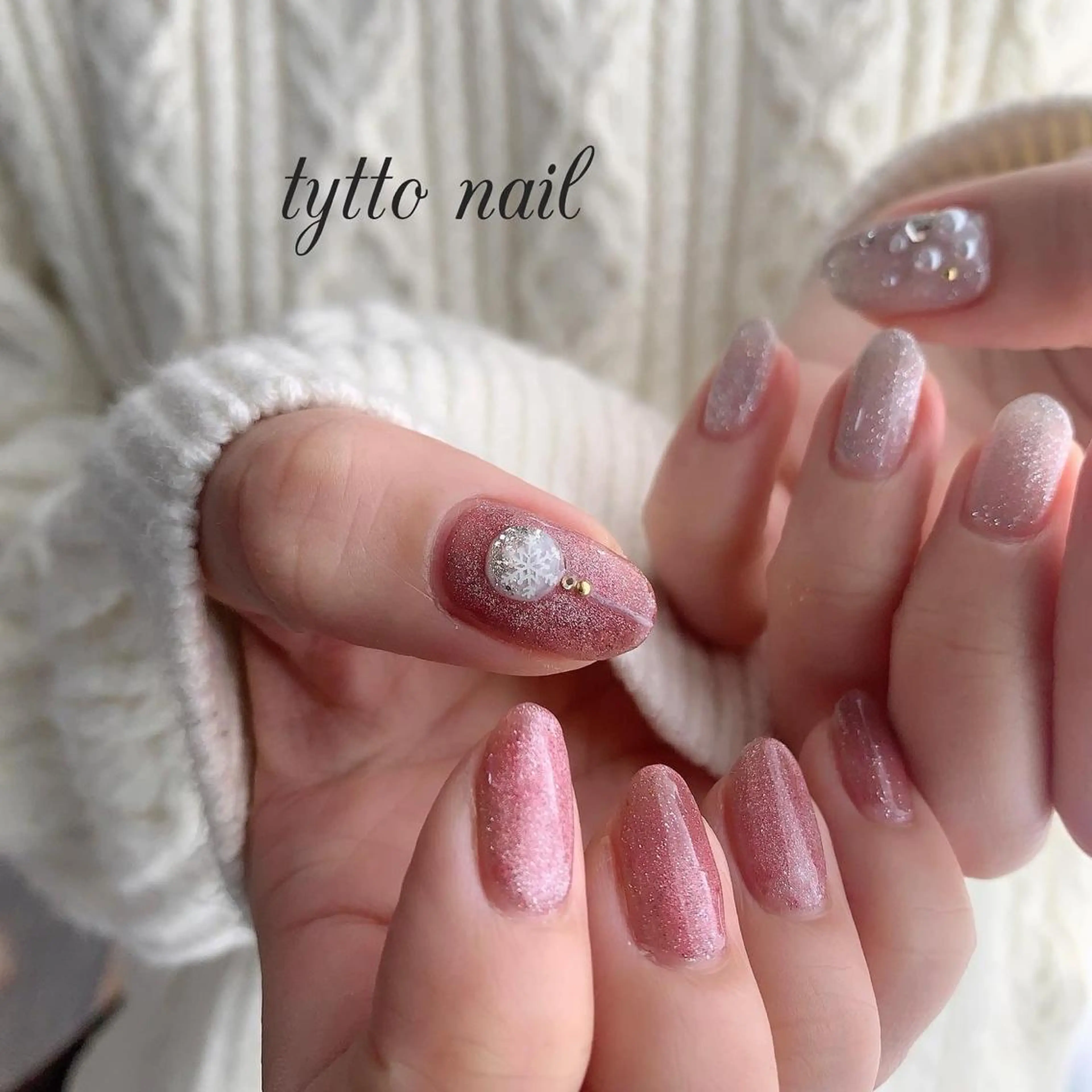 ネイル キラキラネイル 韓国ネイル マグネットネイル ピンク 冬ネイル ハンドネイル tytto nail ❤︎‪‪eri‪‪のネイルデザイン