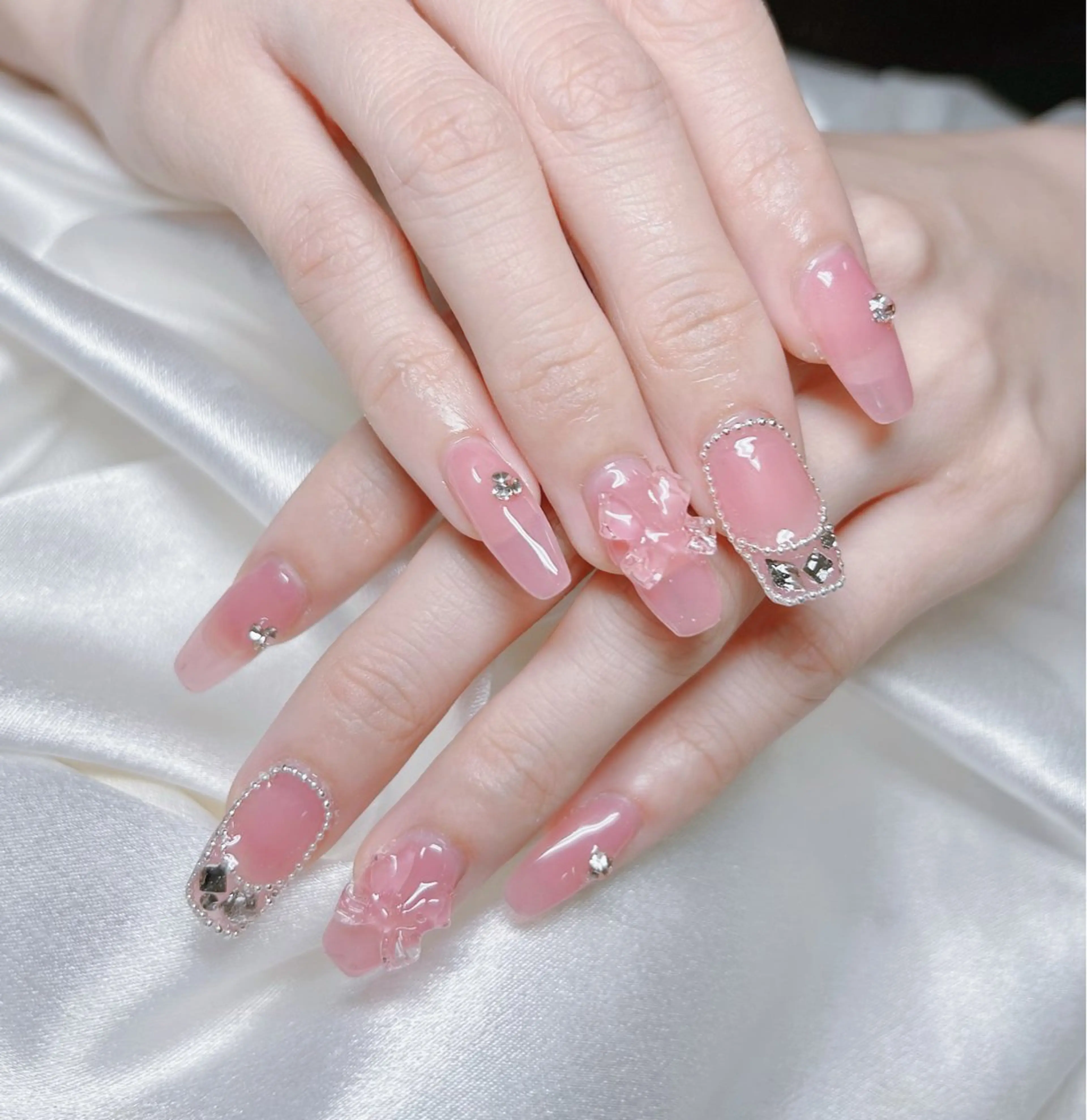 ネイル コウ ヨウのネイルデザイン