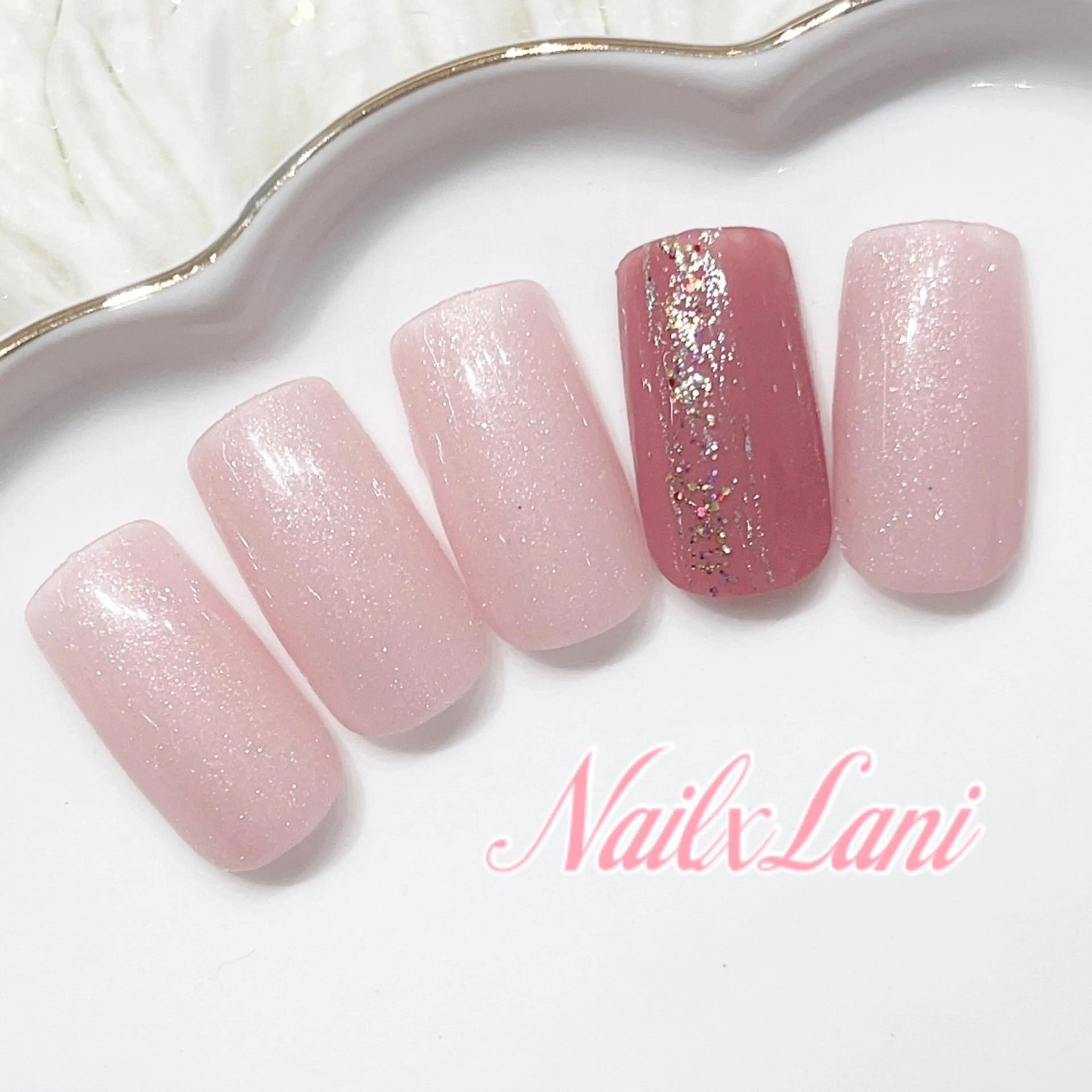 ネイル ラメ(グリッター) 練馬駅近ネイルラニ 不細工爪90分で美爪のネイルデザイン