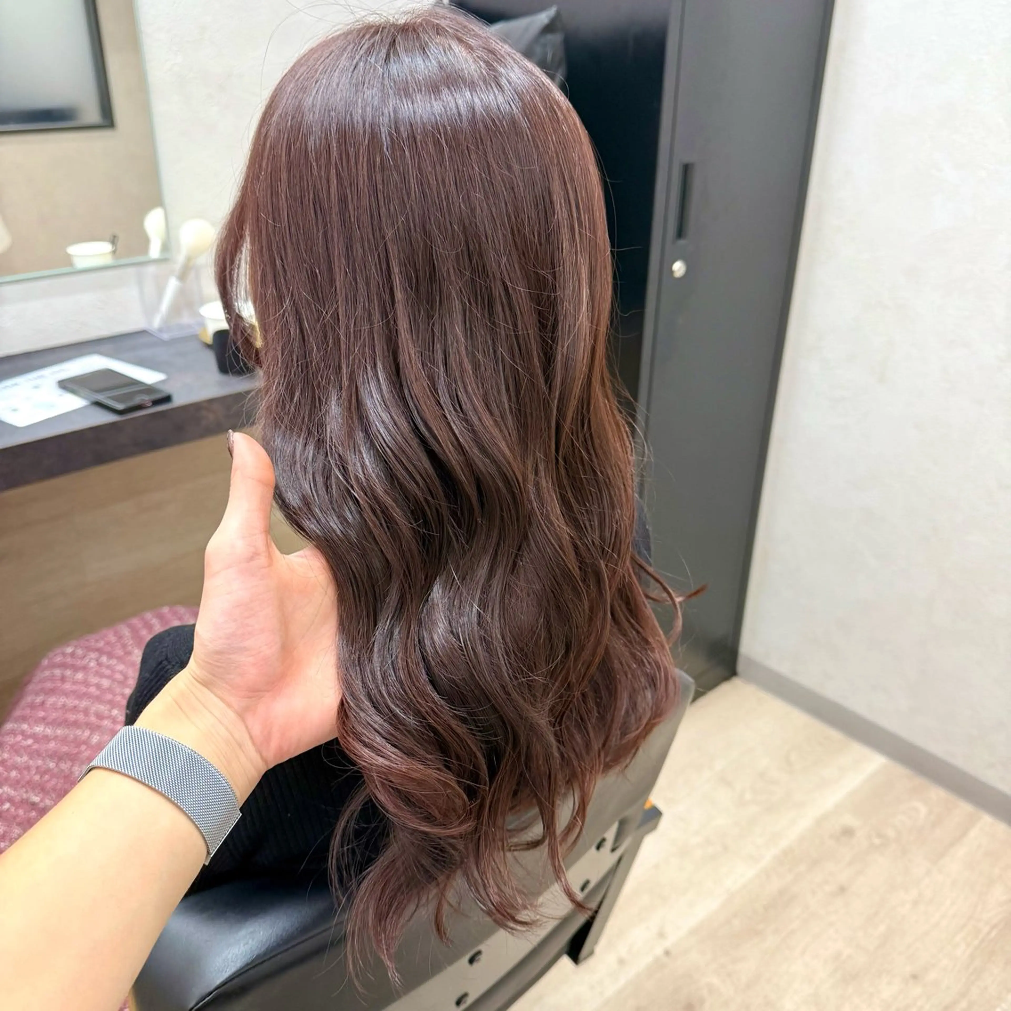 ミディアム カラー ブリーチ カット ヘアカラー トリートメント 有田裕真 【ブリーチカラー】のヘアスタイル