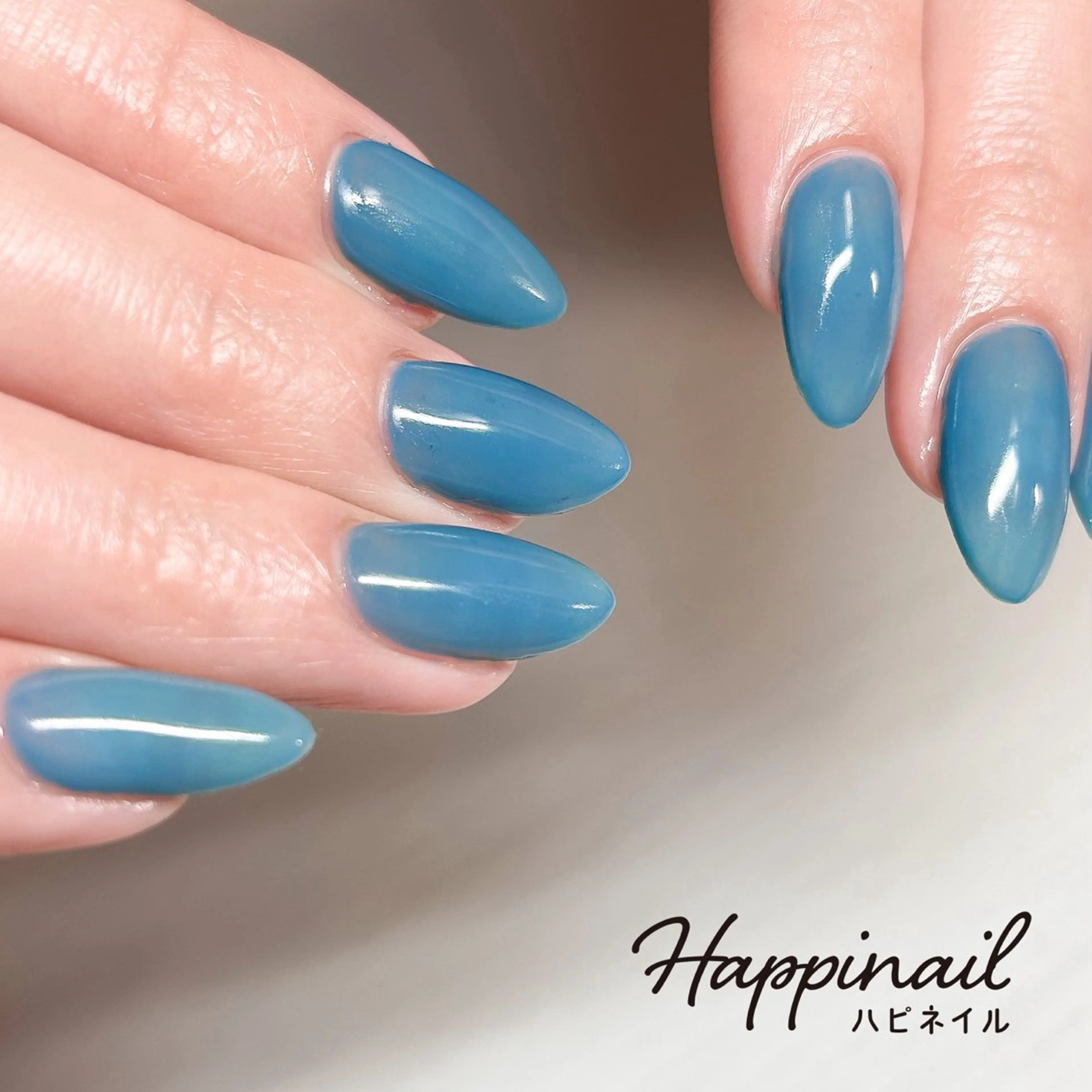 ネイル ワンカラーネイル 冬ネイル ケアが得意なサロン Happinailのエステ・リラクイメージ