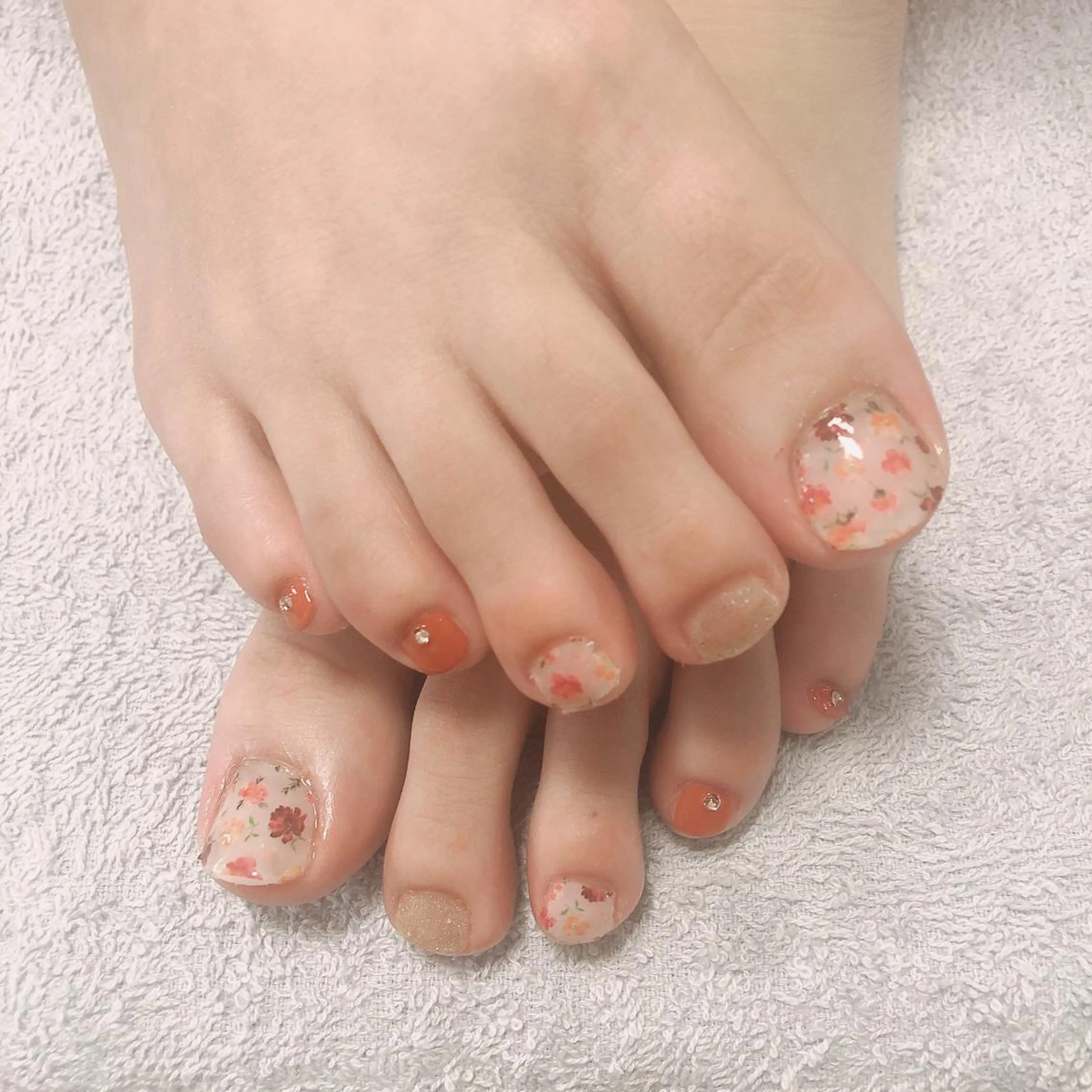 ネイル アートネイル フットネイル 結城 怜菜のネイルデザイン