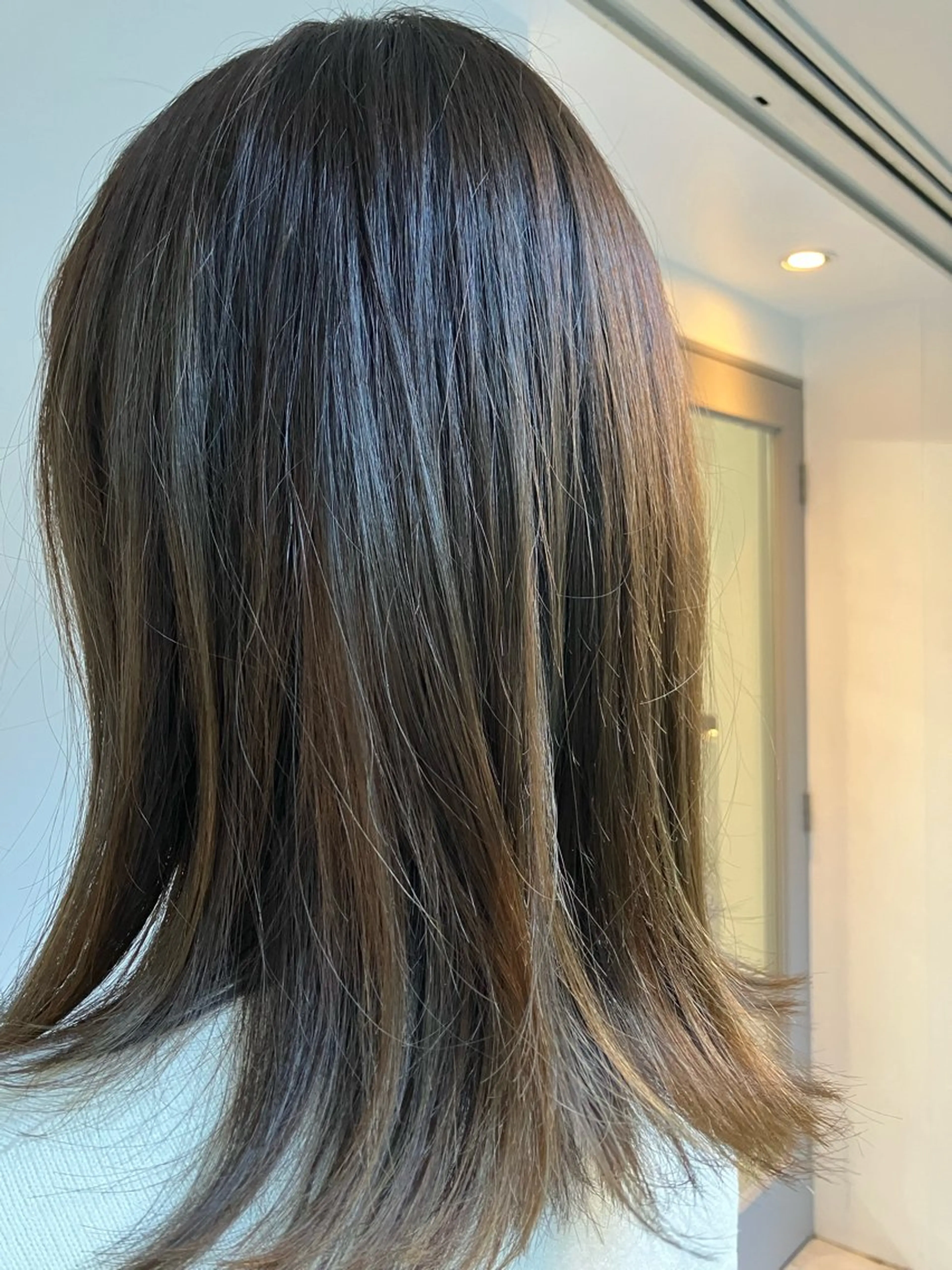 ミディアム カラー ブラウンカラー 佐藤 知子のヘアスタイル