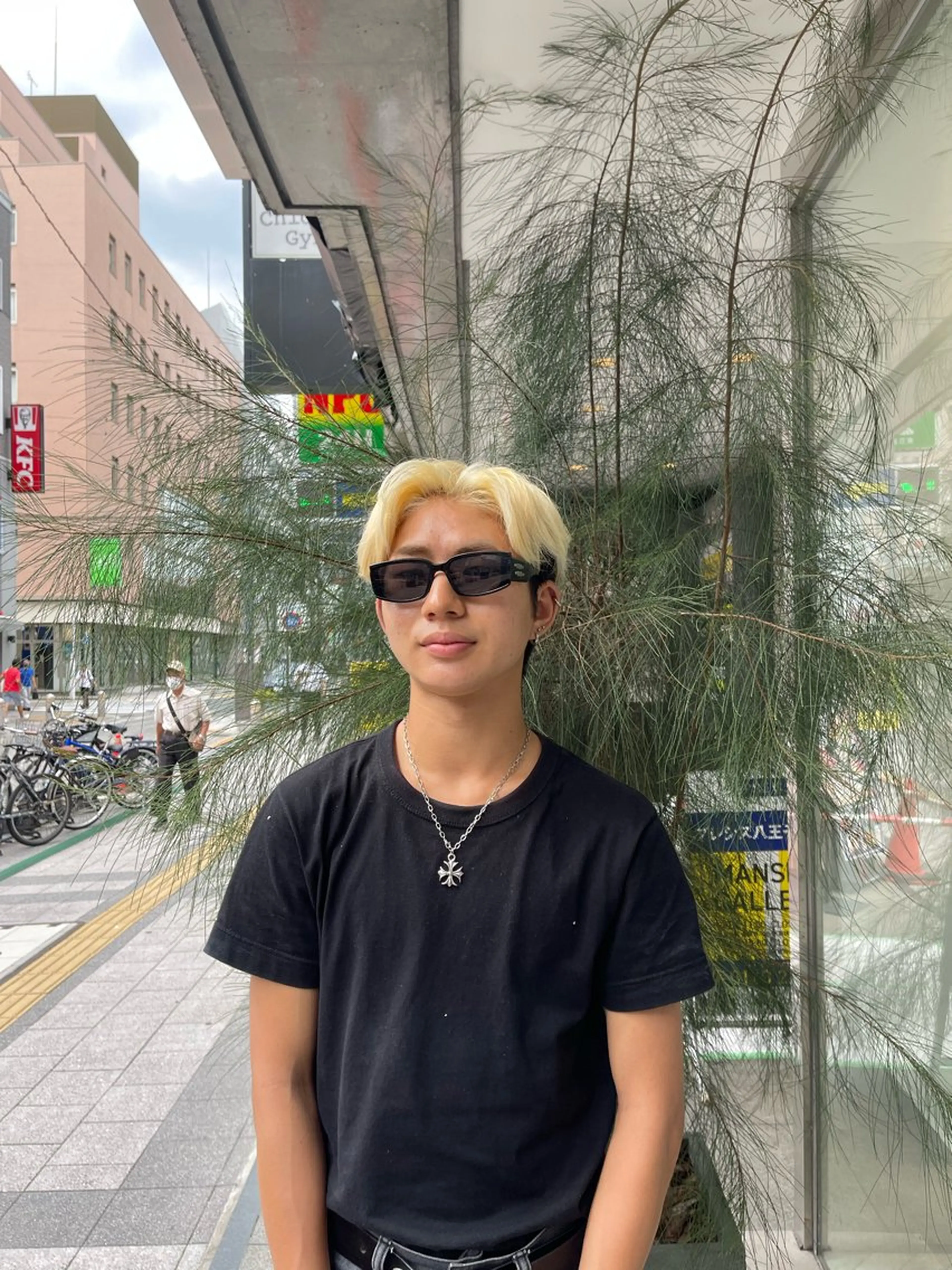 ショート ARISA︎ メンズハイトーンのヘアスタイル