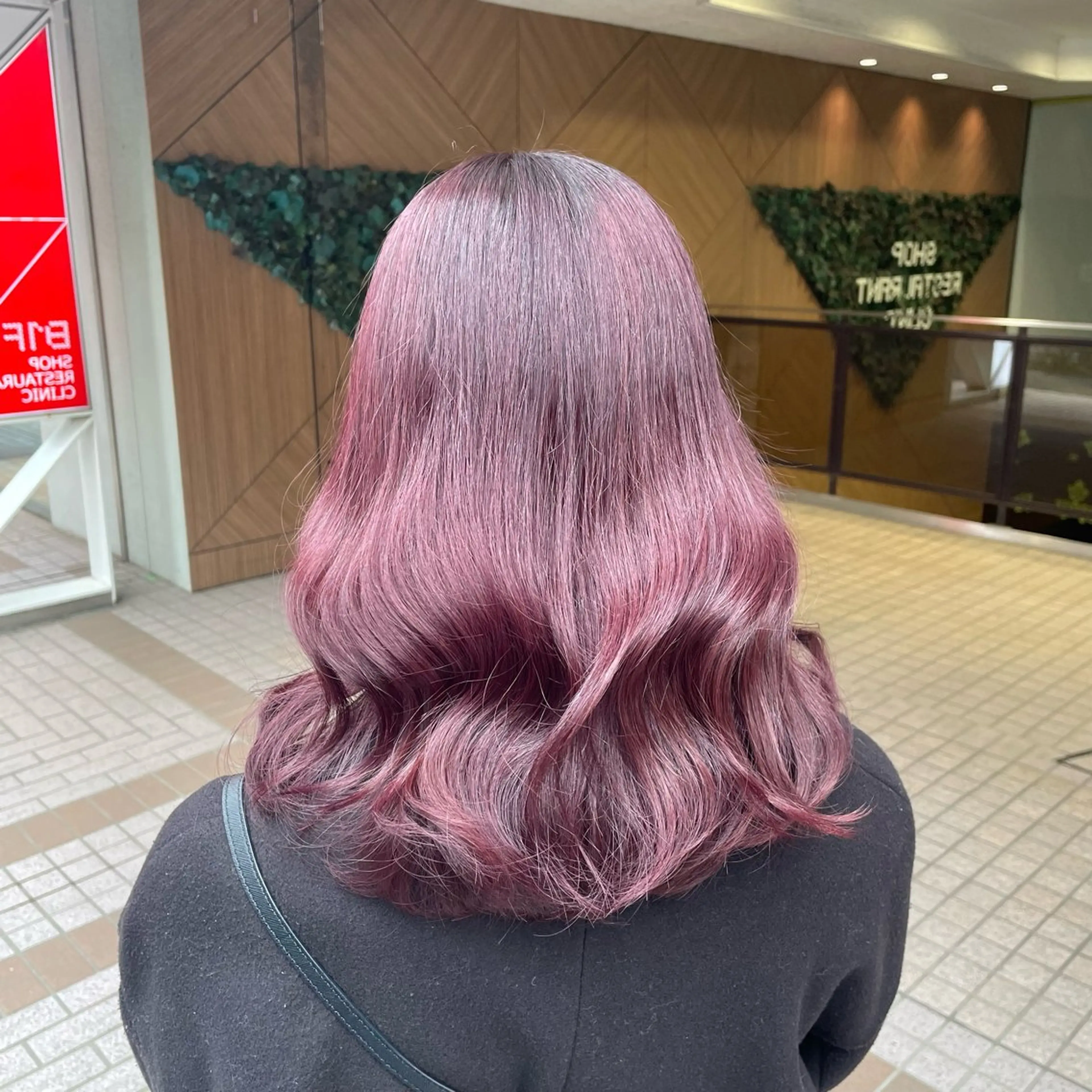 セミロング カラー 大人っぽ♡上品な暖色 ♡ブリーチなし♡のヘアスタイル