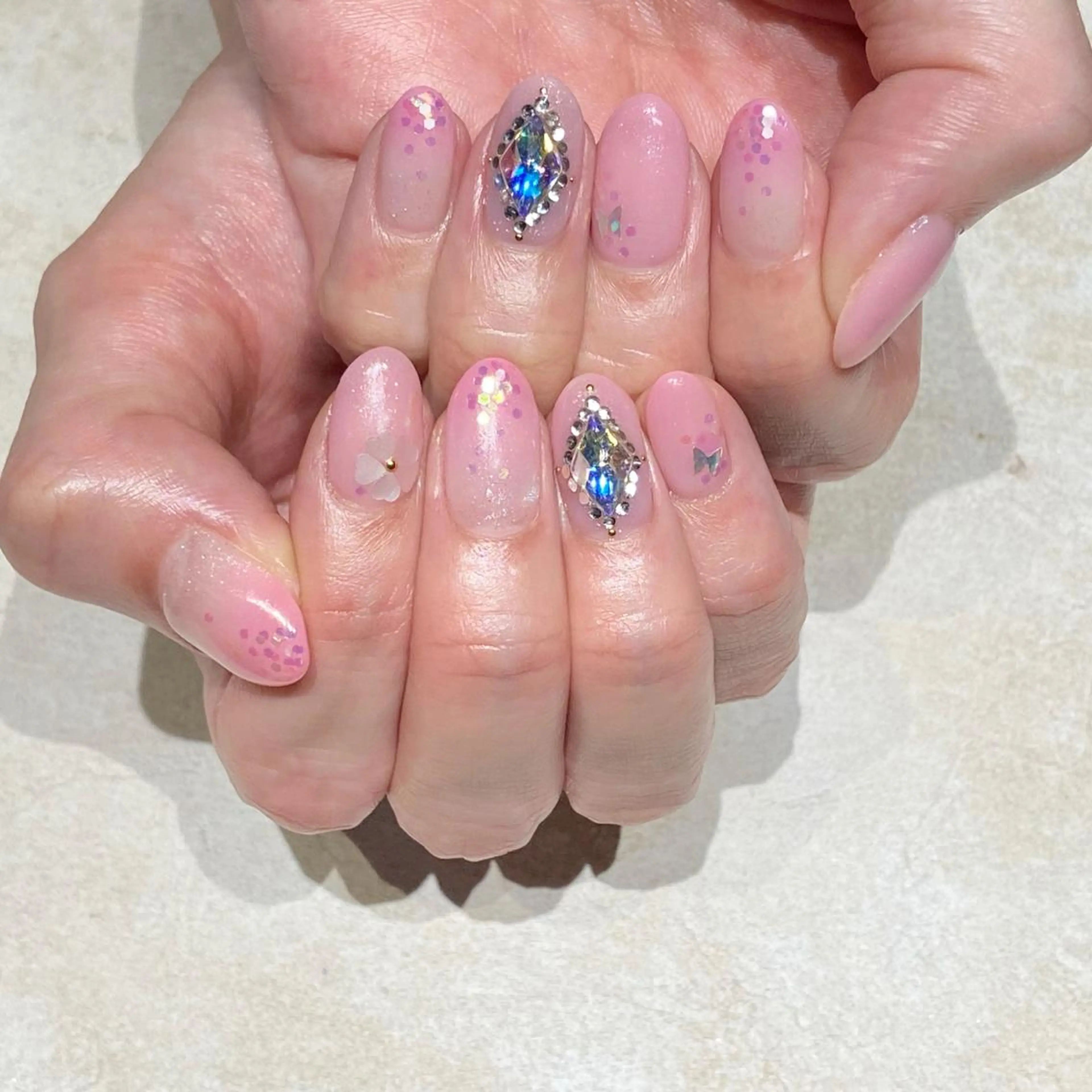 ネイル RounGe Nail&Eyelash所属・葛西 佑香のネイルデザイン