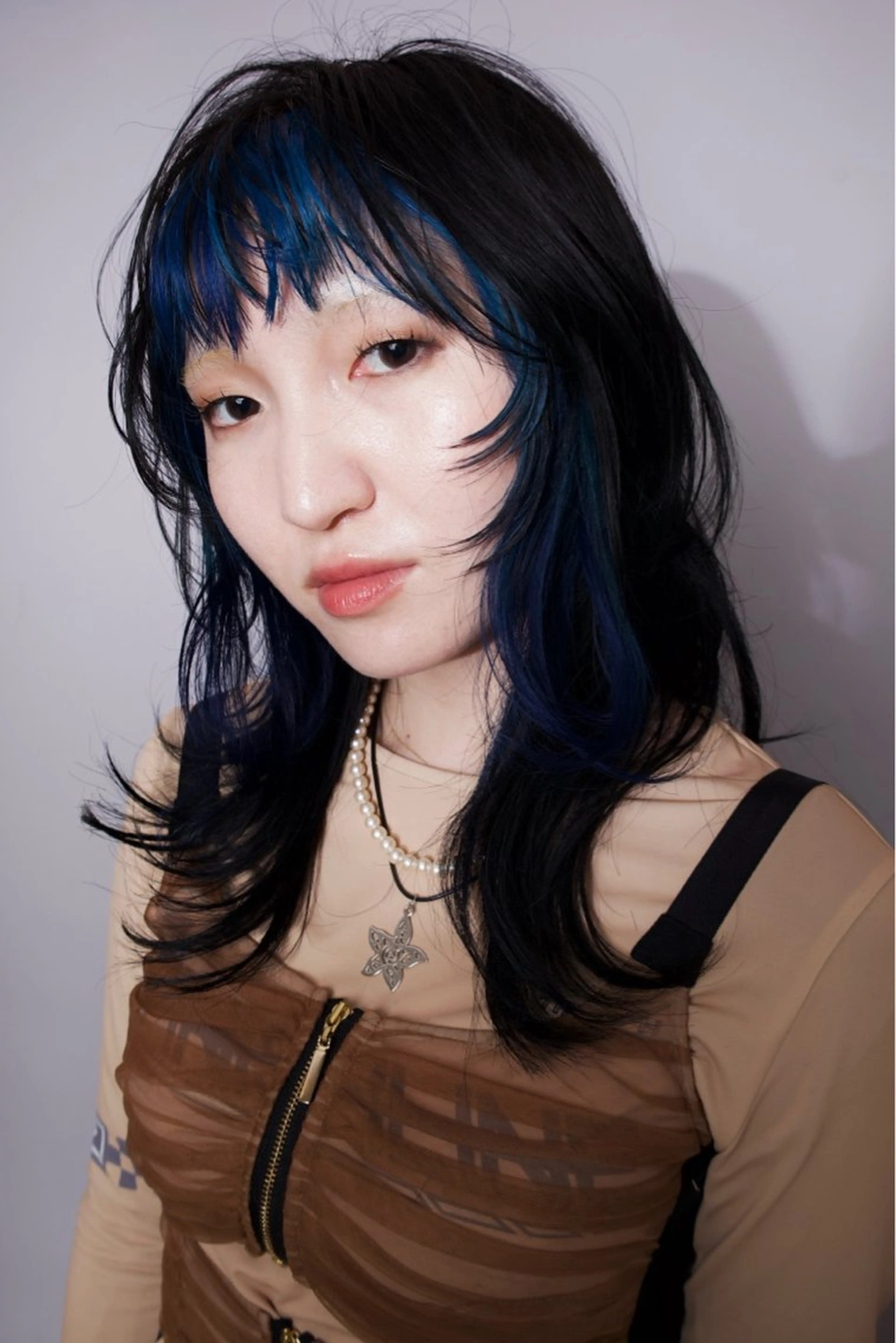 ミディアム ミストバング レイヤーカット カット 💫レイヤーカット 💫ブリーチ💫サキのヘアスタイル