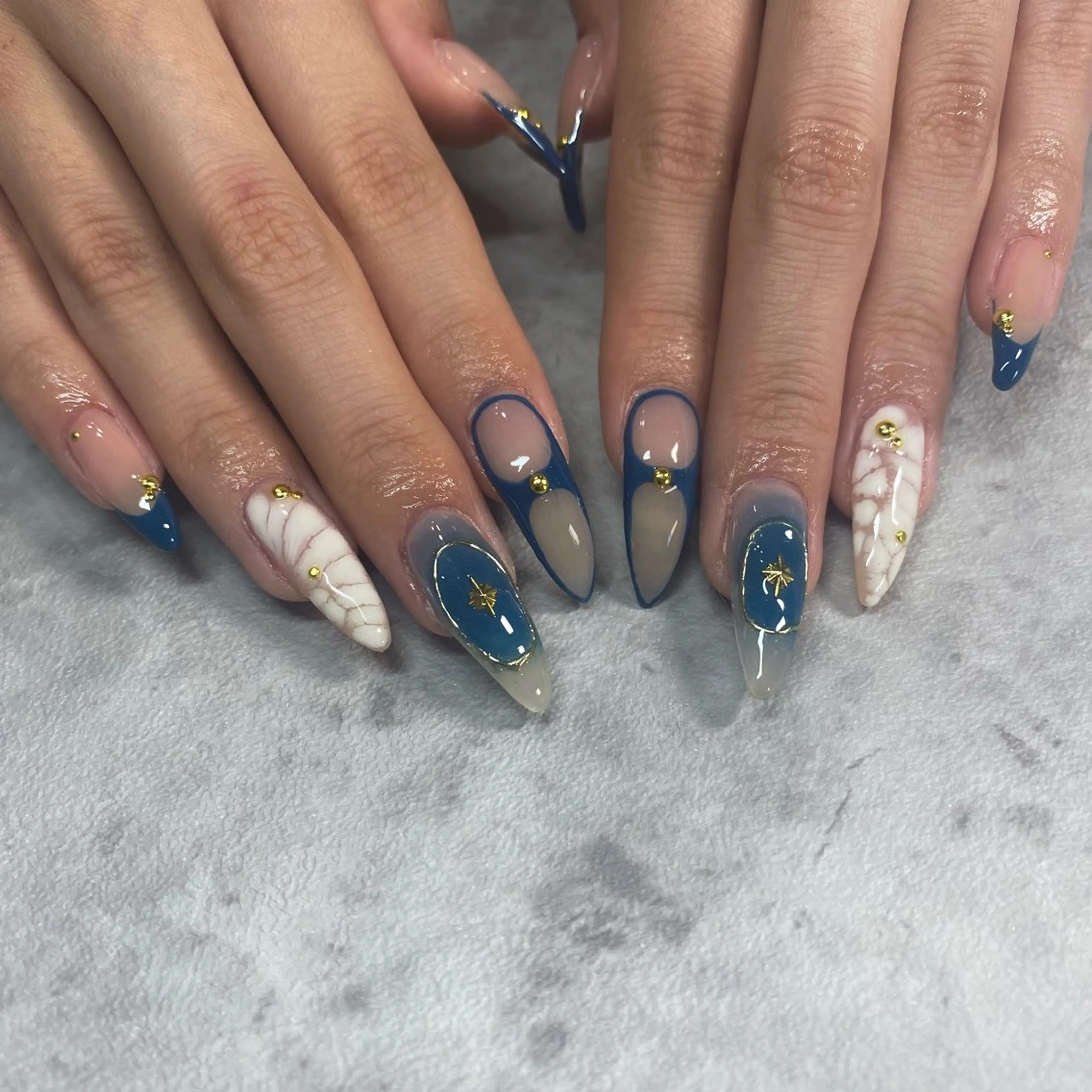 ネイル デコパーツが得意♪ ネイル/眉毛/エステの眉毛・アイブロウイメージ