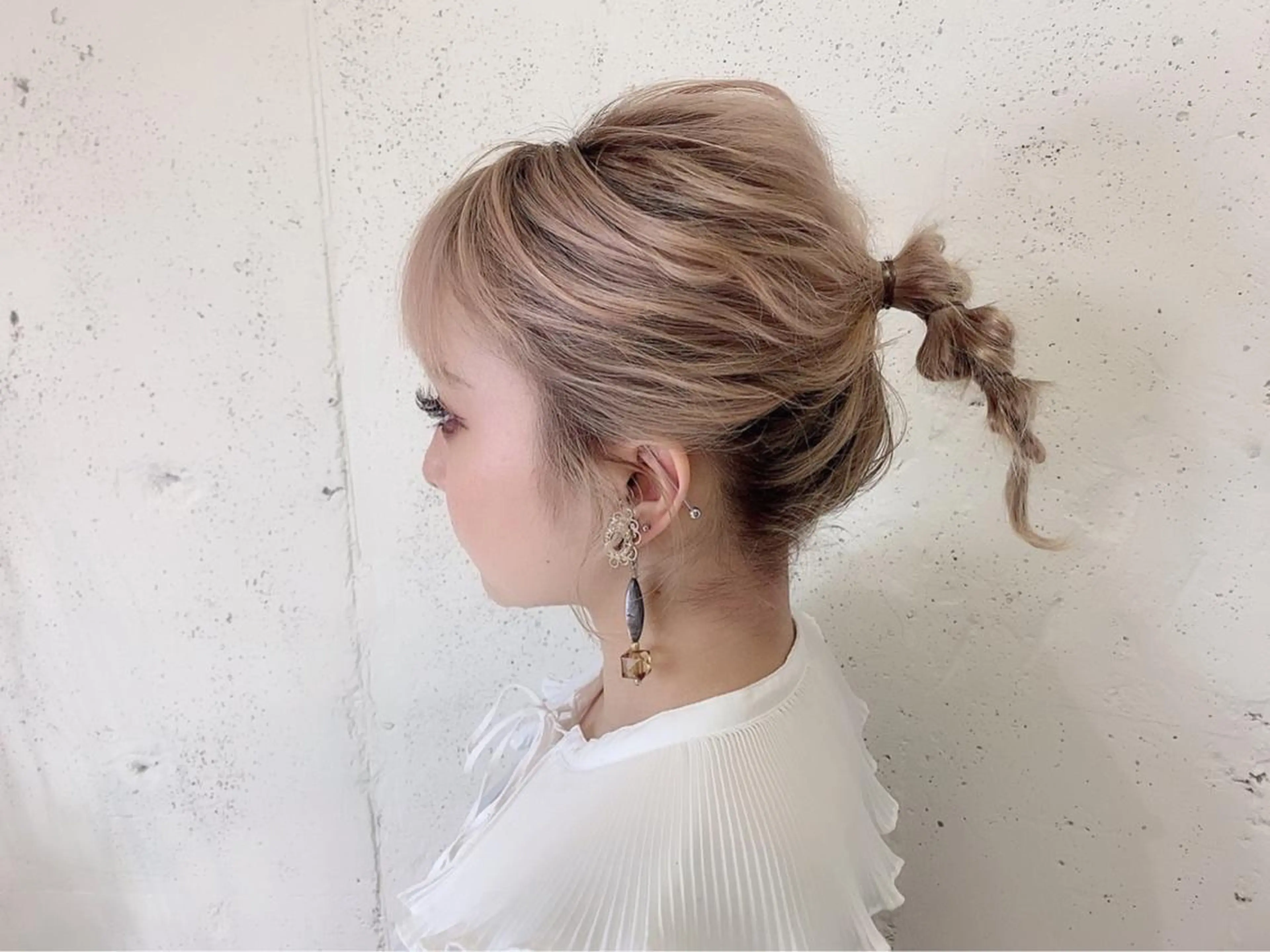 ショート カラー カット ヘアカラー トリートメント 透明感ハイトーン🦄 キラ🌈のヘアスタイル