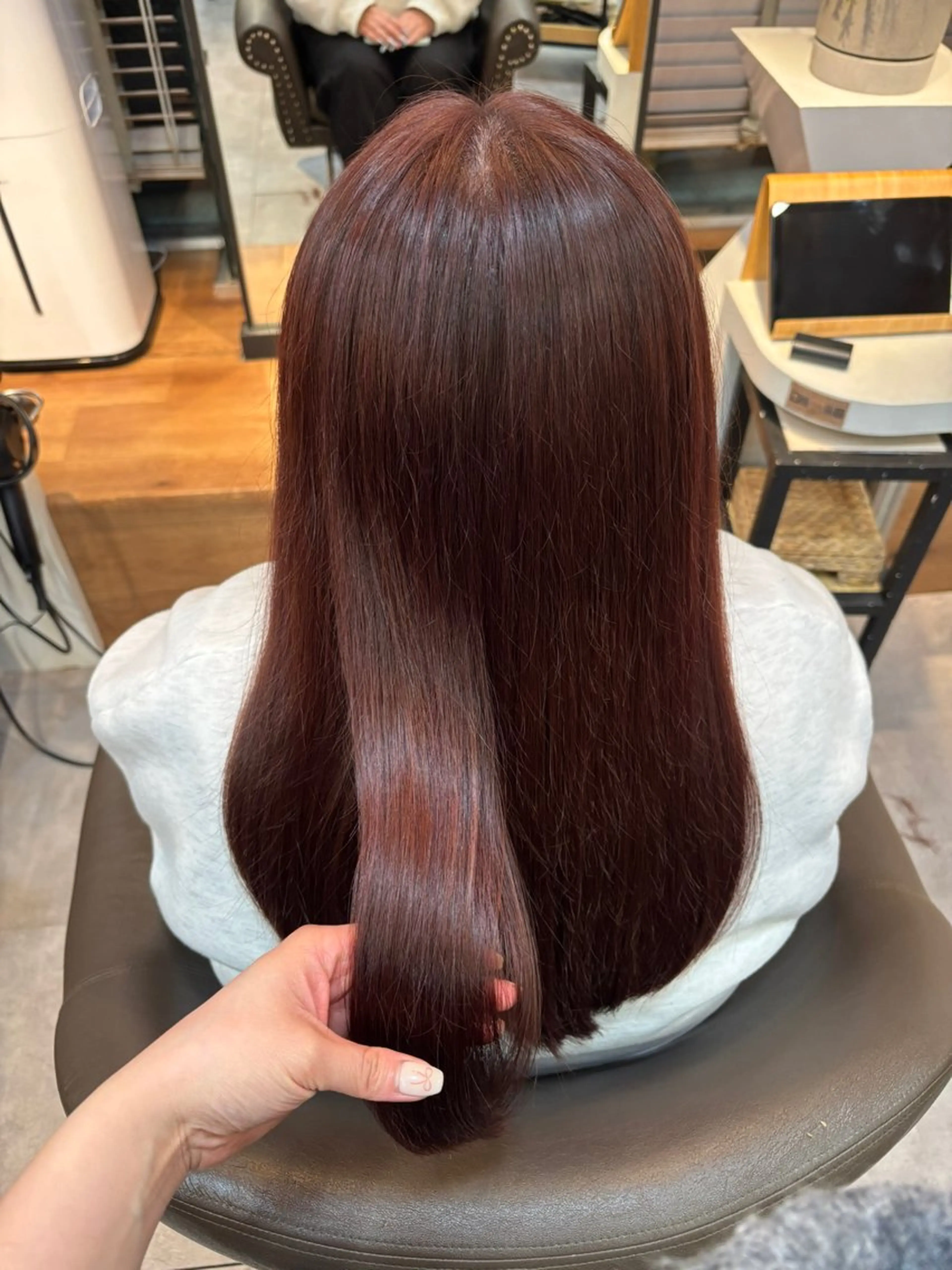 ロング カラー 日髙 愛華のヘアスタイル