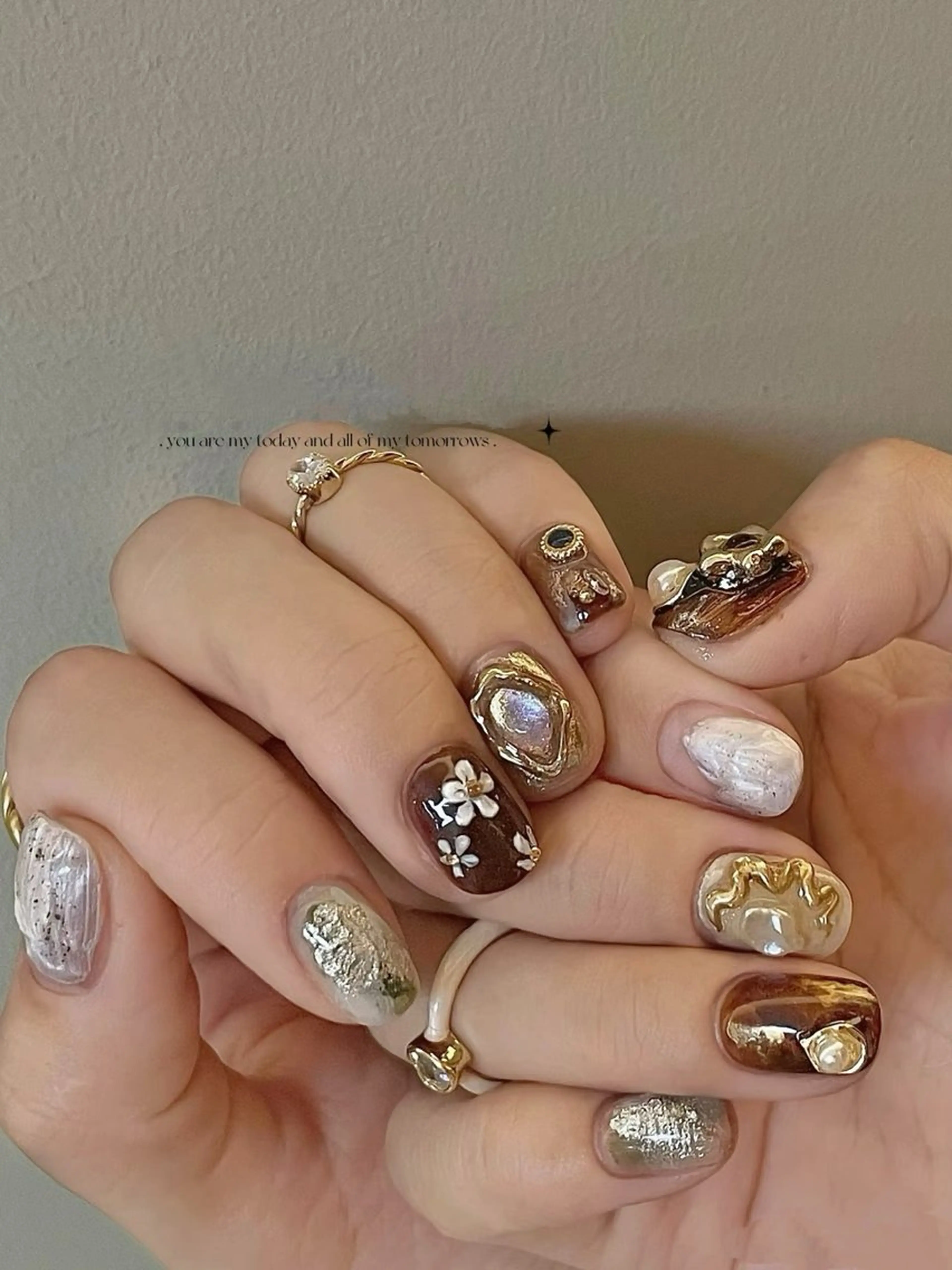 ネイル ハンドネイル ハンドケア The Nail & Eye Lashの眉毛・アイブロウイメージ