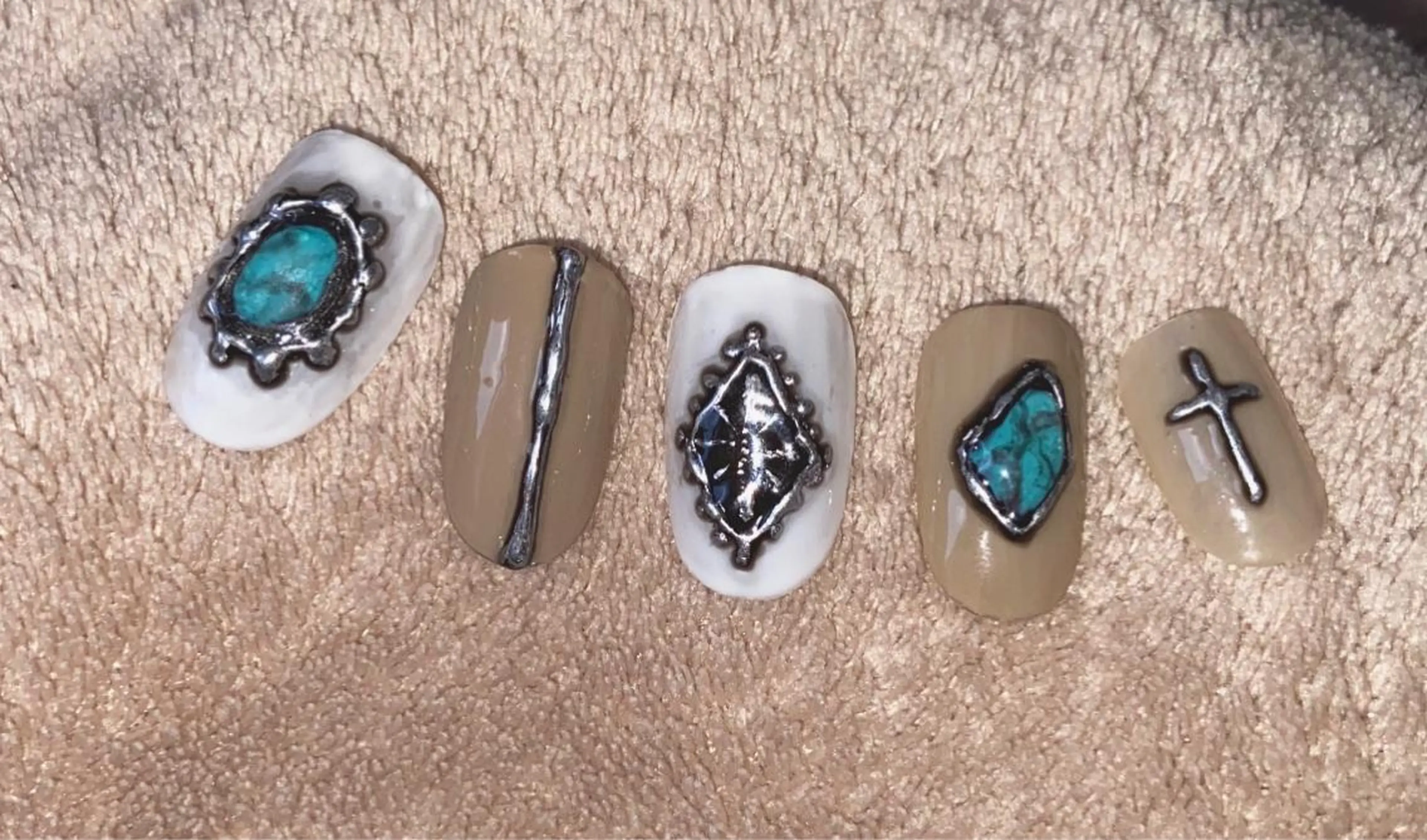 ネイル mra_nail Lunaire.のネイルデザイン