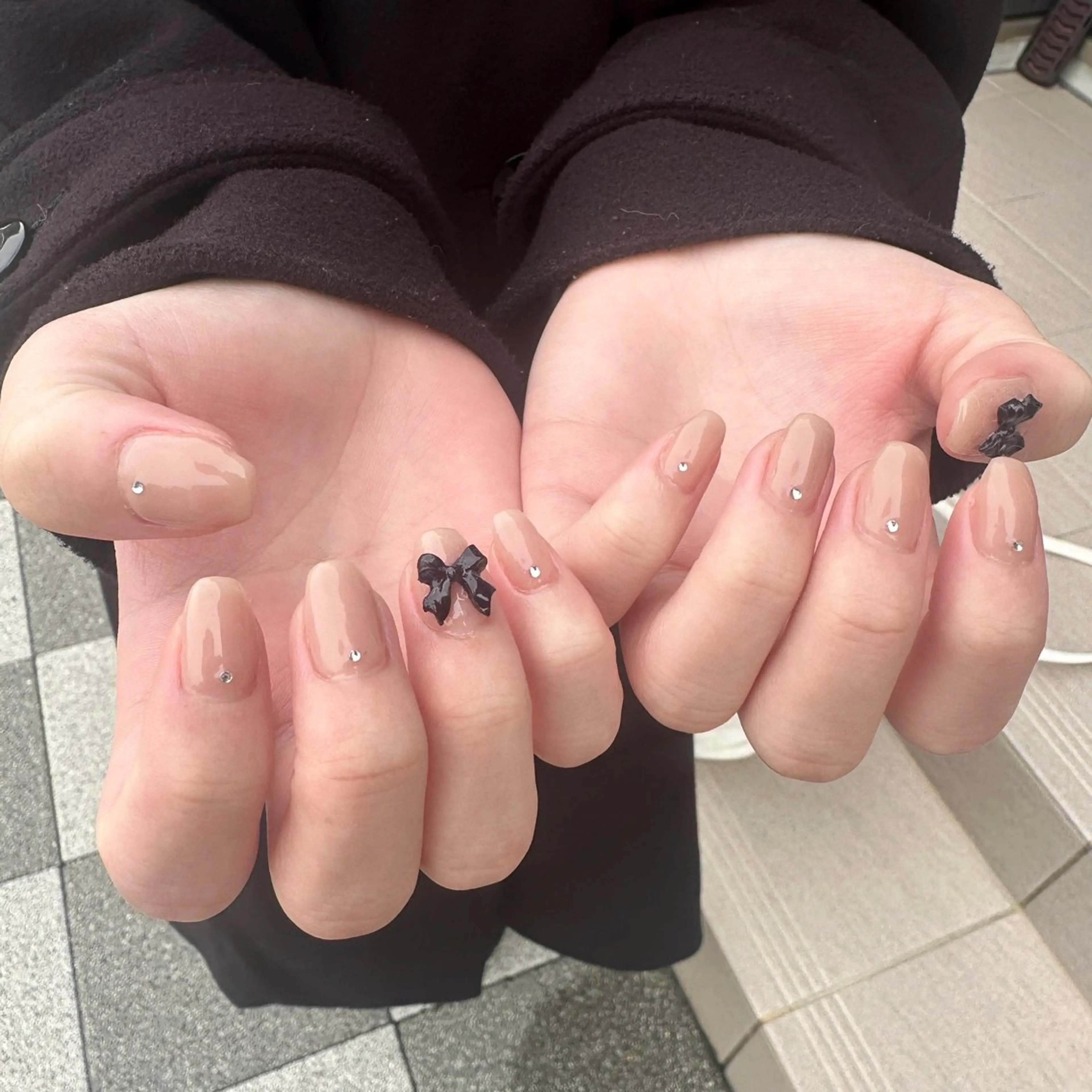 ネイル アートネイル オフィスネイル リボン tee nailのネイルデザイン