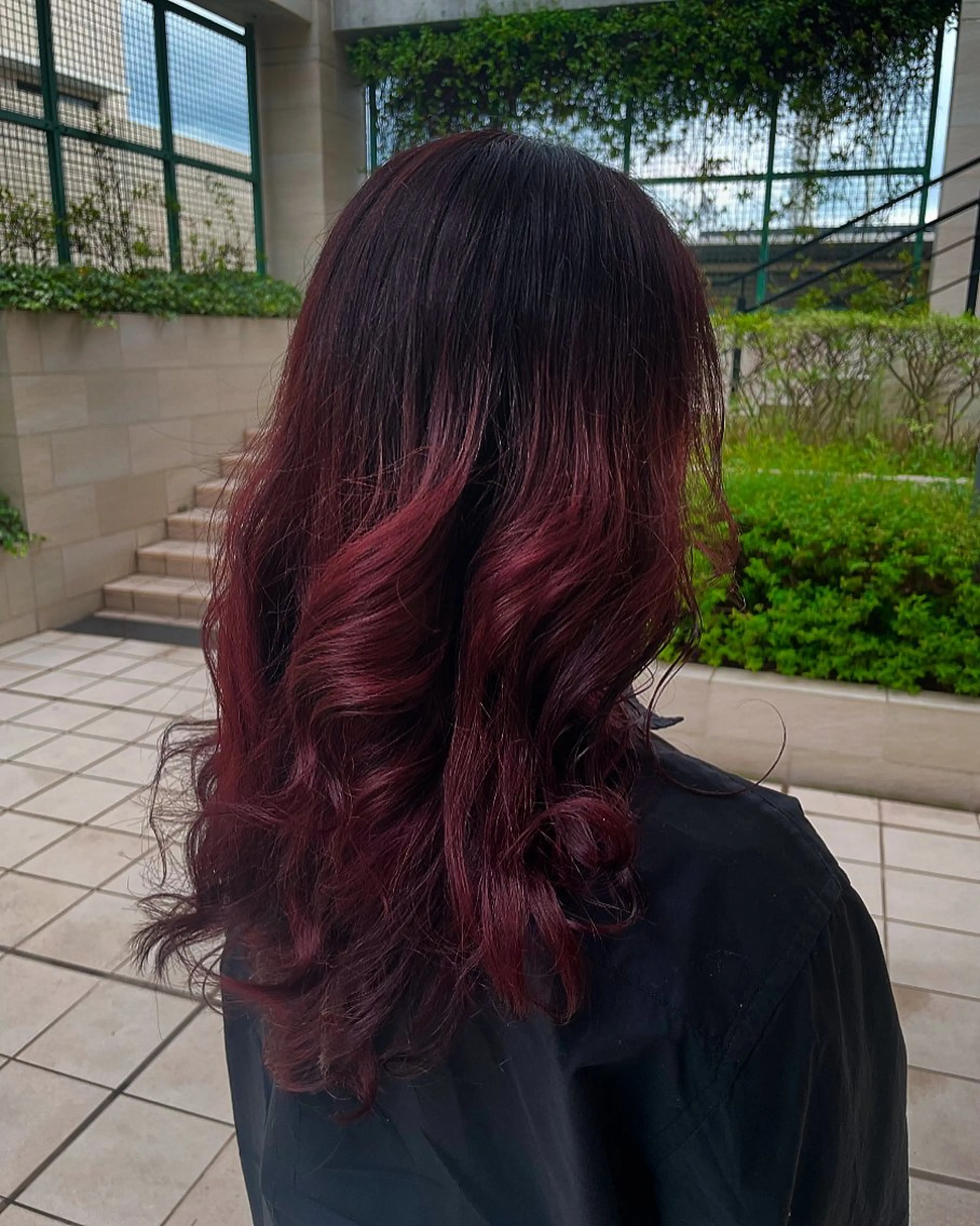 セミロング カラー 透明感/ハイトーン ／レッドカラー🍓のヘアスタイル