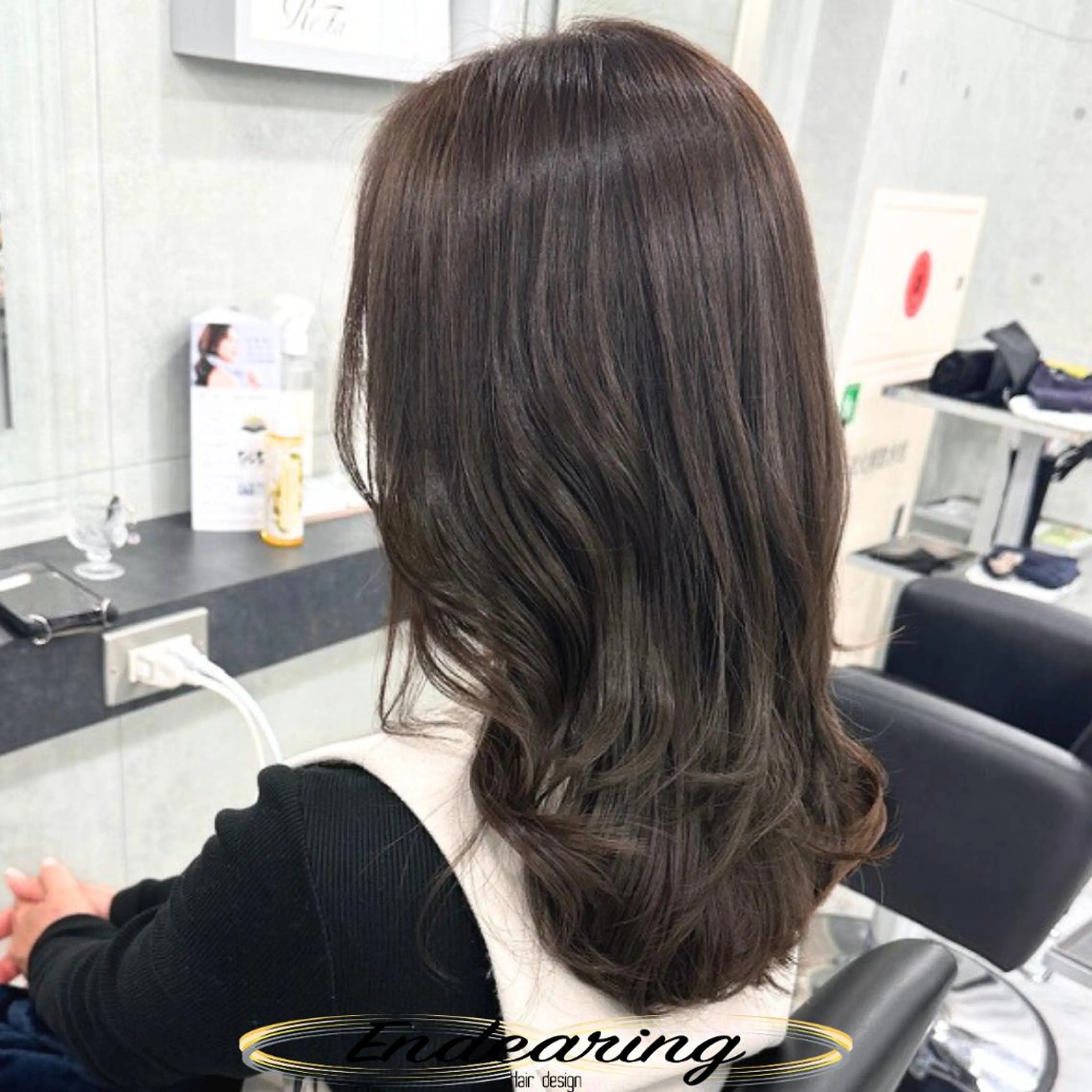 カラー ベージュカラー ブリーチ 透明感カラー ダークグレー ブリーチなしカラー カット ヘアカラー Endearing 銀座/レイヤーカットのヘアスタイル