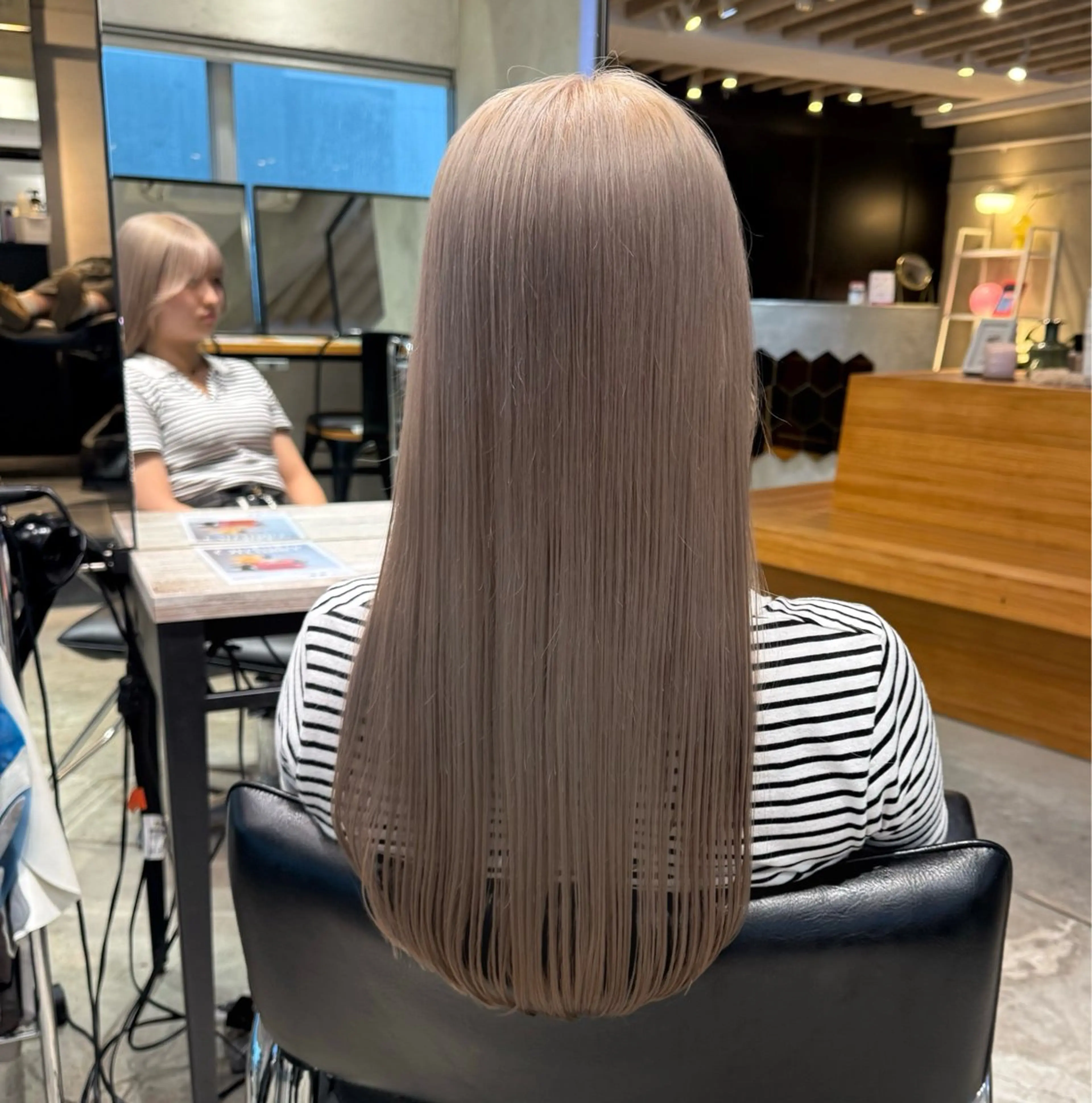 ロング カラー ヘアカラー トリートメント 💫色落ちまで可愛い ブリーチ💫ユウゴのヘアスタイル