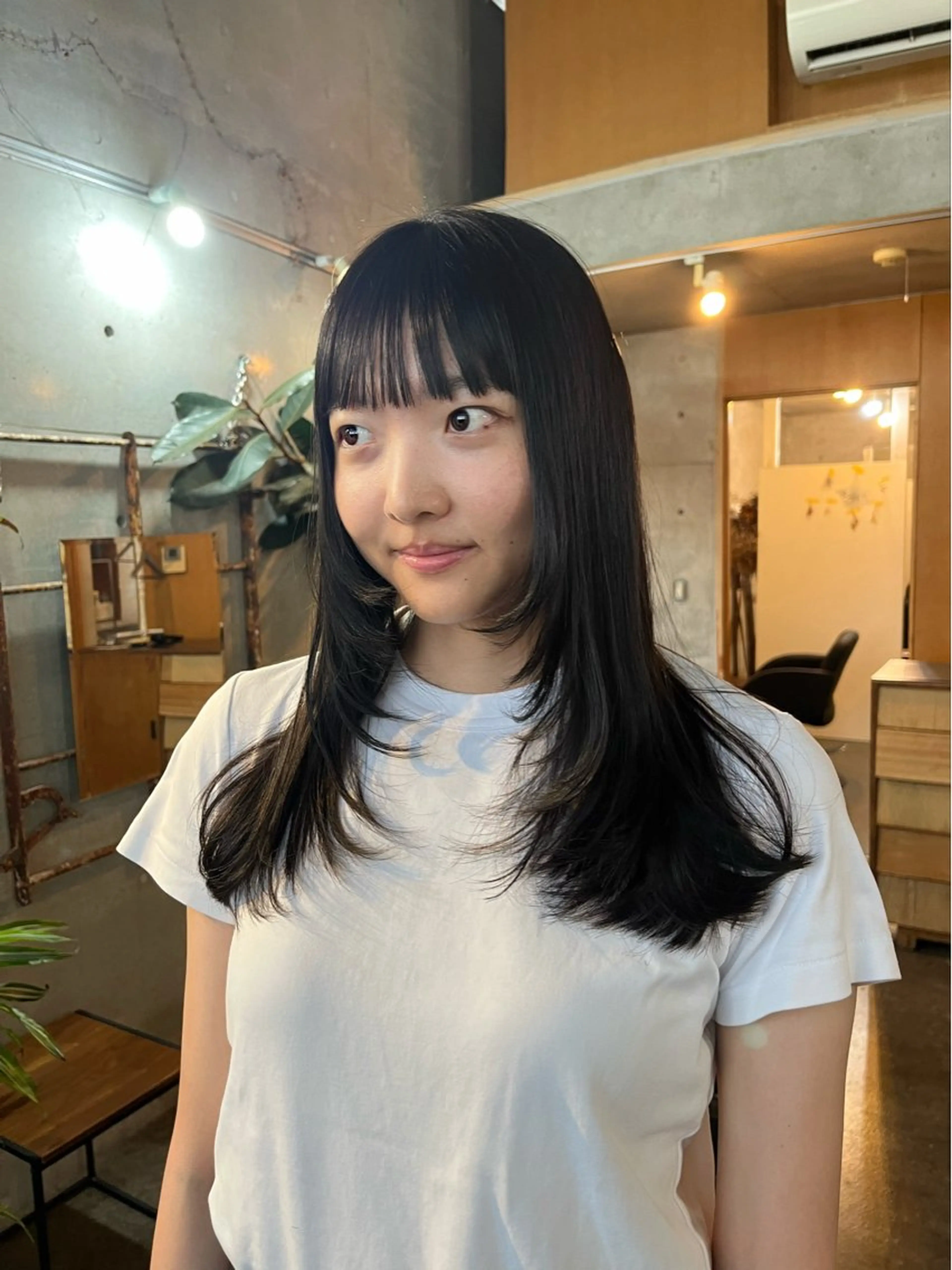 ロング レイヤーカット ロング カット ヘアカラー 大林 エリコのヘアスタイル