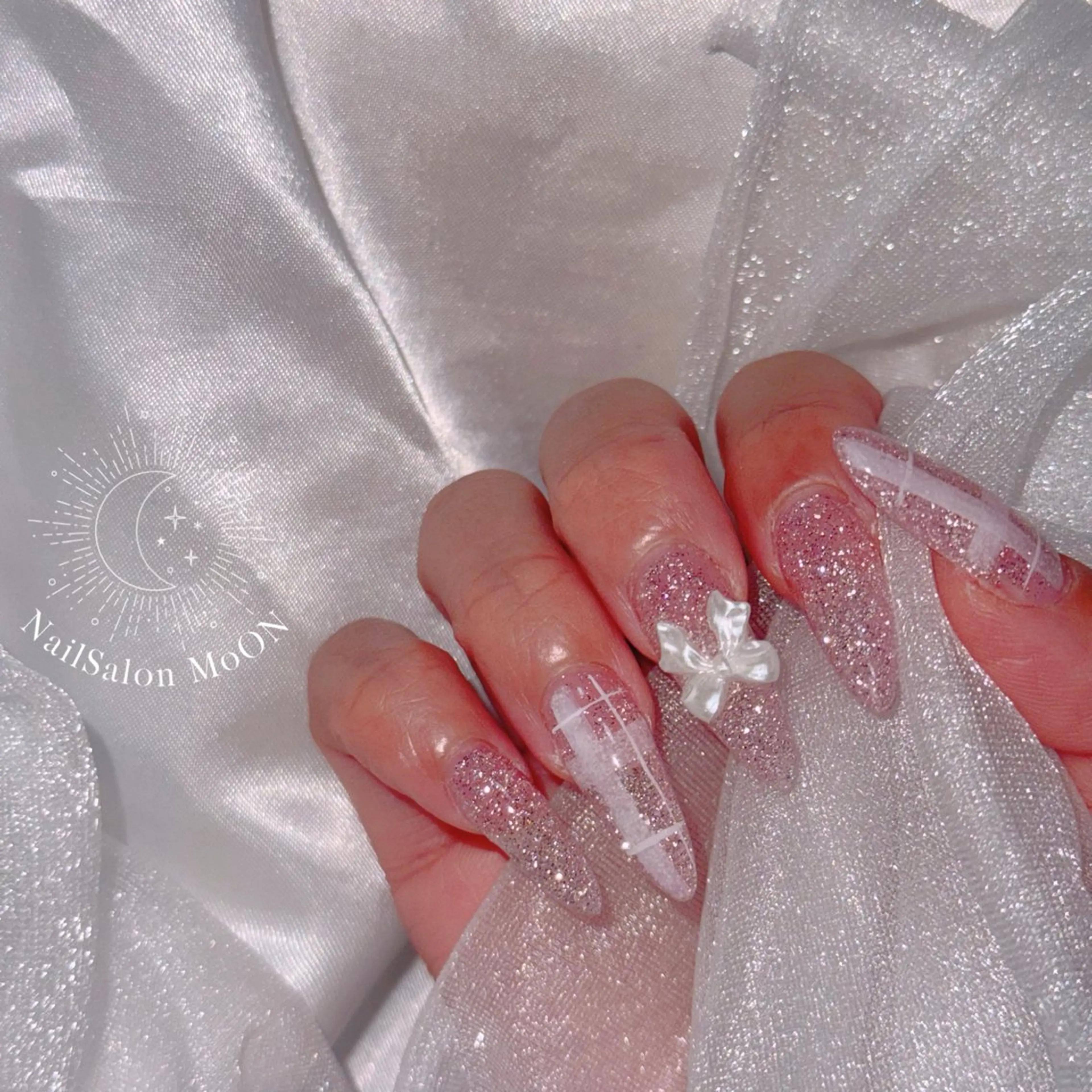 ネイル フラッシュネイル ラメ(グリッター) MoON...❤︎ MeGuのネイルデザイン