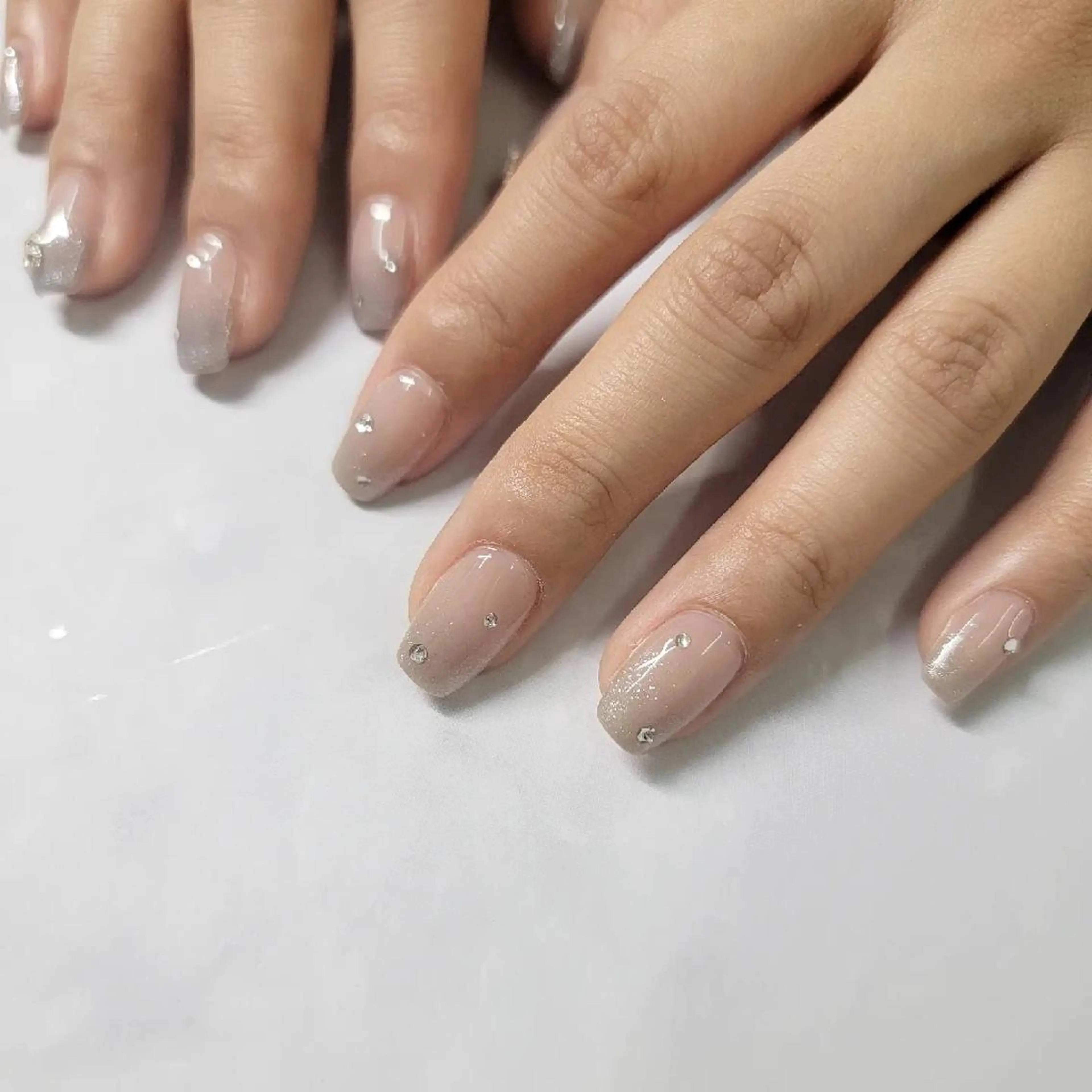 ネイル グラデーション みよし市 nail salon*pomnal.co所属・Shimada Harukaのネイルデザイン