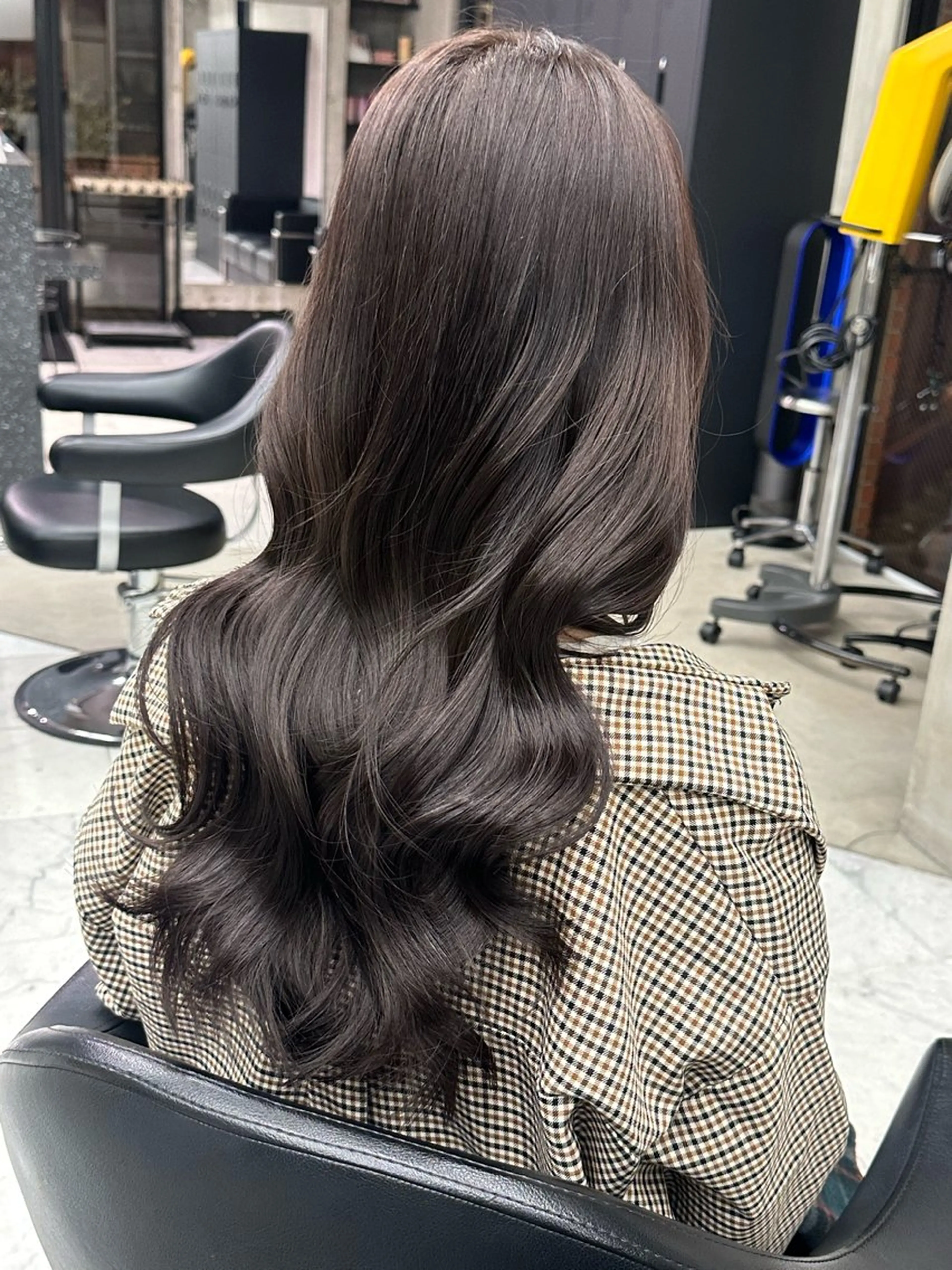 カラー グレージュ ラベンダーカラー ヘアカラー よしだ りんのヘアスタイル