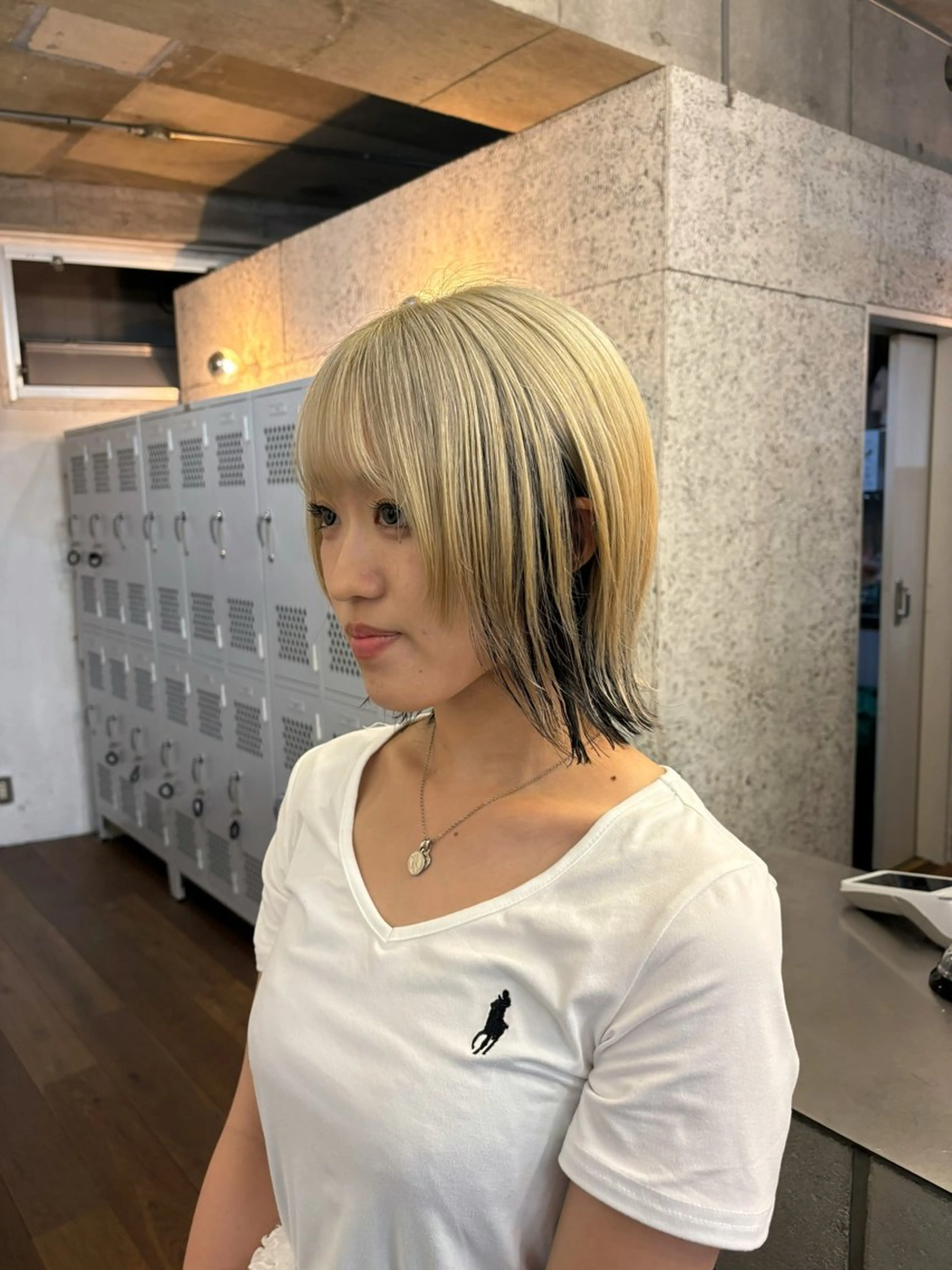 ショート カラー fifth 庄子愛彩のヘアスタイル