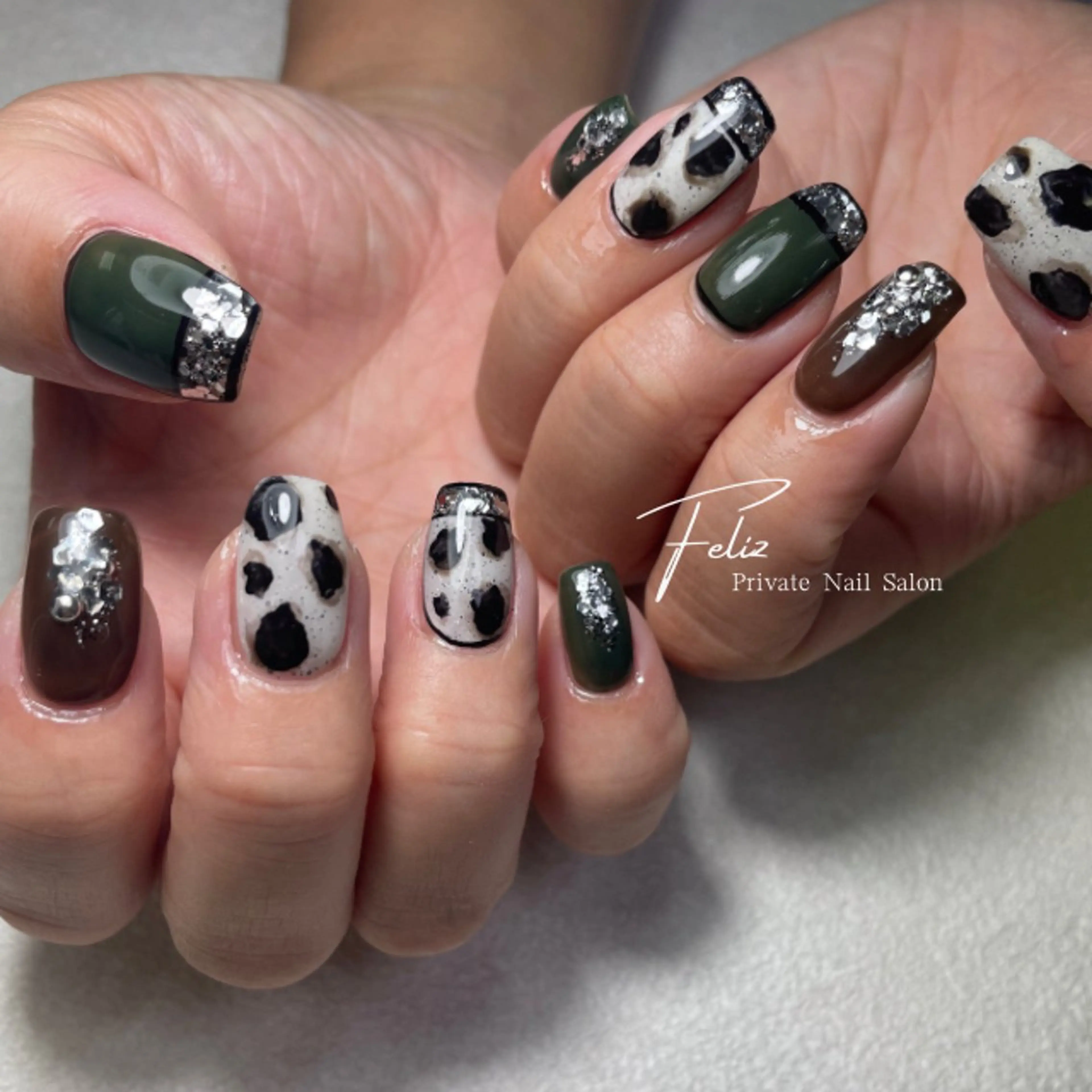 ネイル ハンドネイル ハンドケア Feliz 楽しいネイルサロンのネイルデザイン