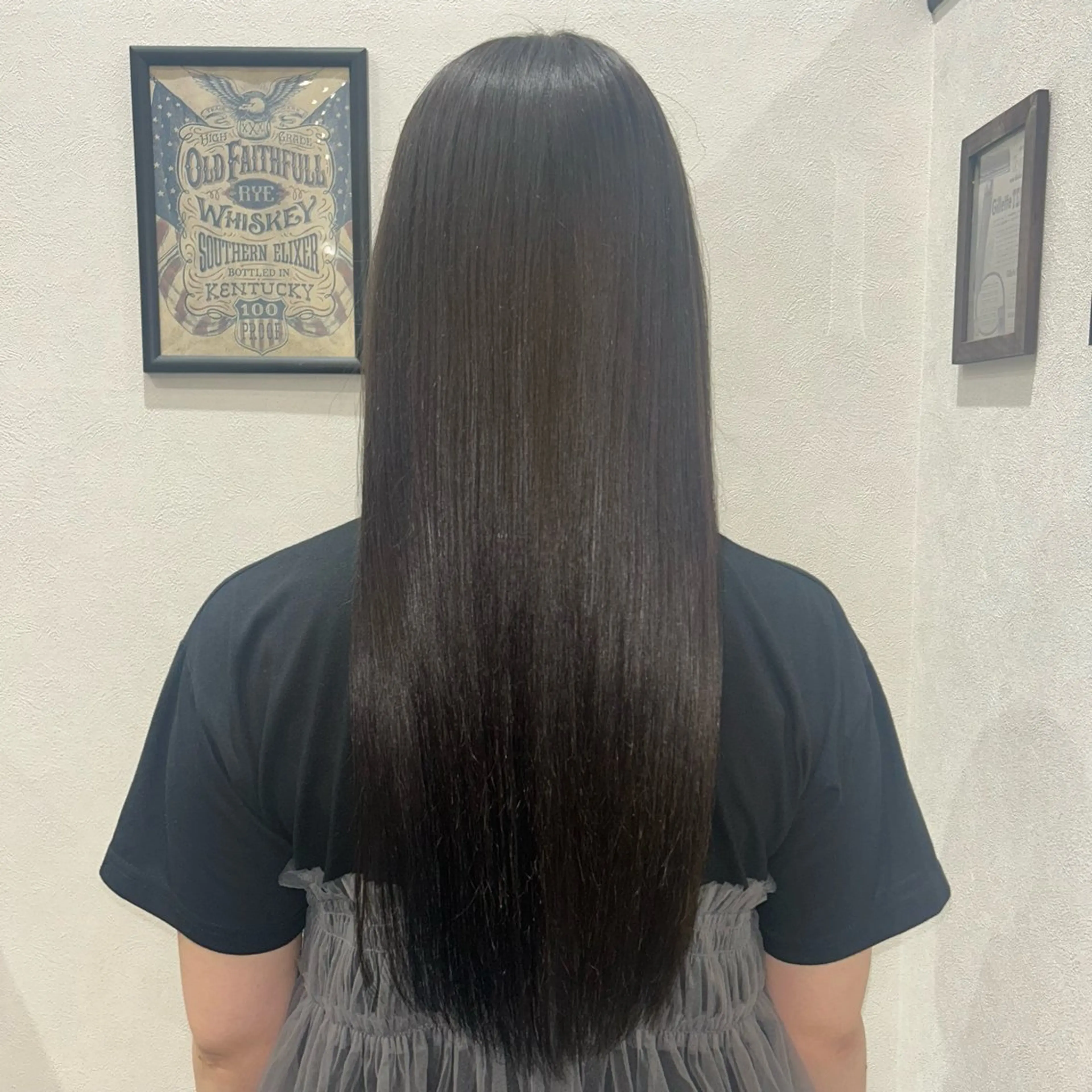 ロング カラー 嶋田 和花のヘアスタイル
