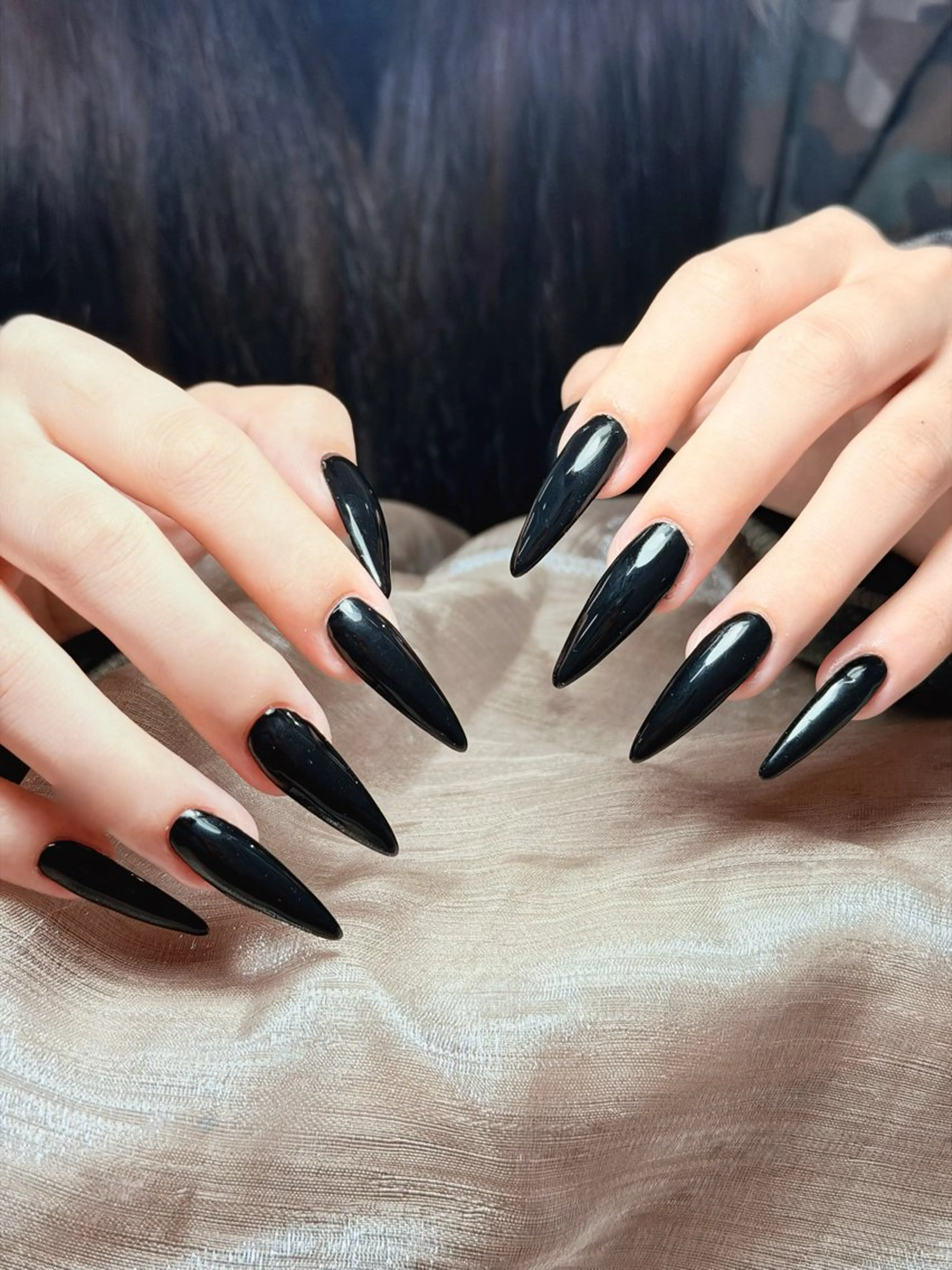 ネイル チークネイル フレンチネイル 韓国ネイル マグネットネイル ミラーネイル ハンドネイル Ema エマのネイルデザイン