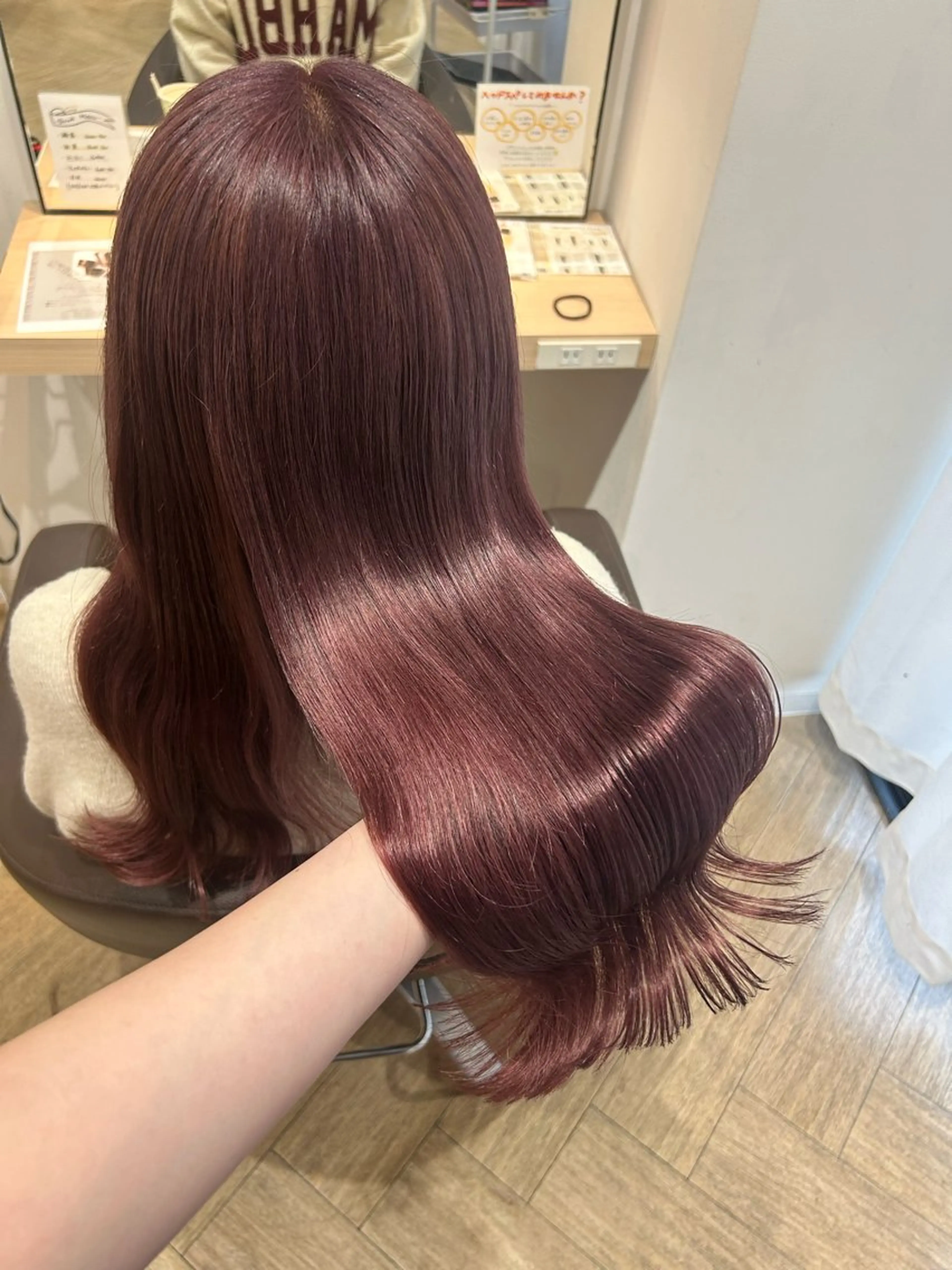 ロング カラー カット ヘアカラー 砂野 真璃奈のヘアスタイル