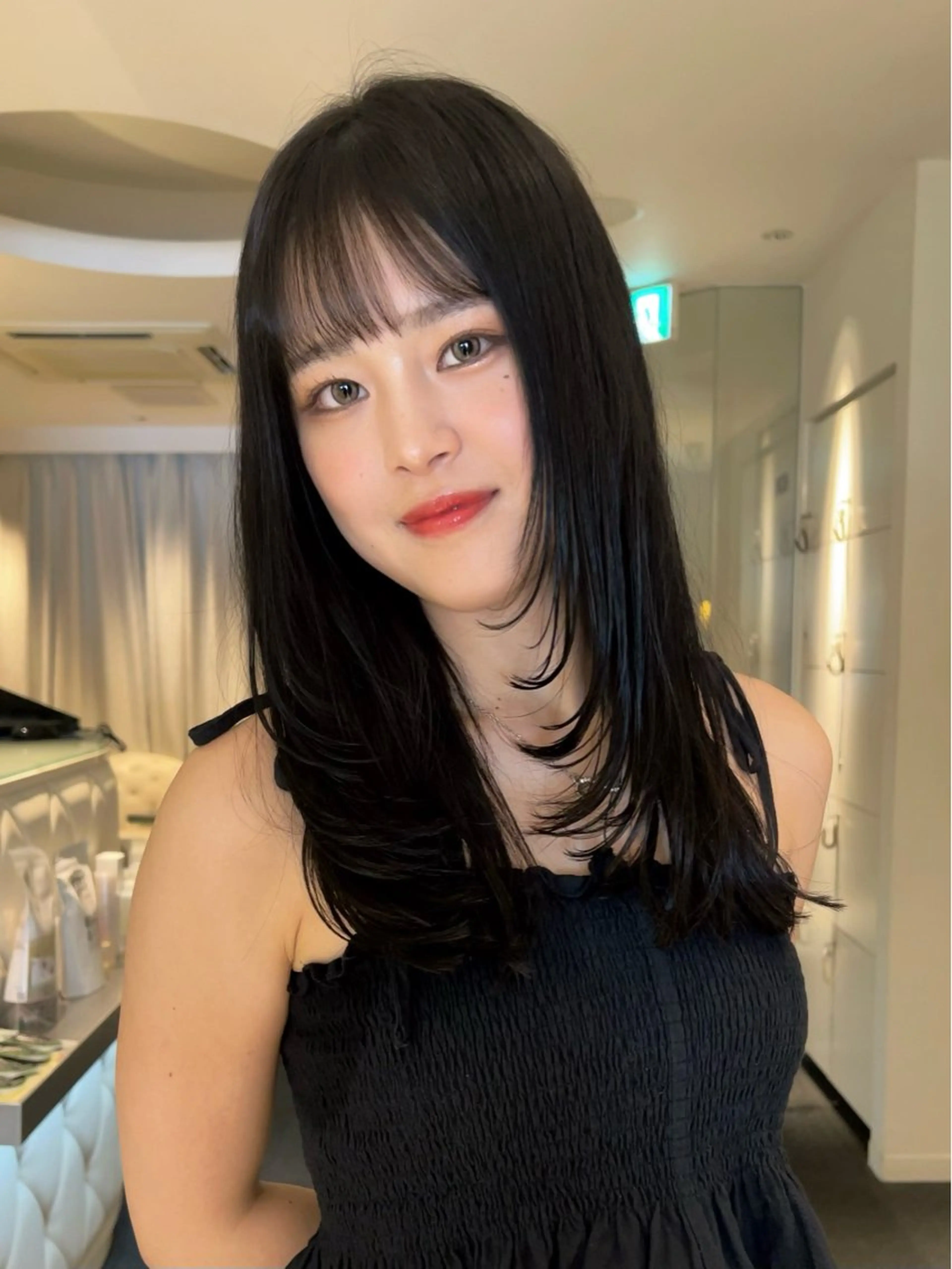 ロング モデル募集/カレン /レイヤーカットのヘアスタイル