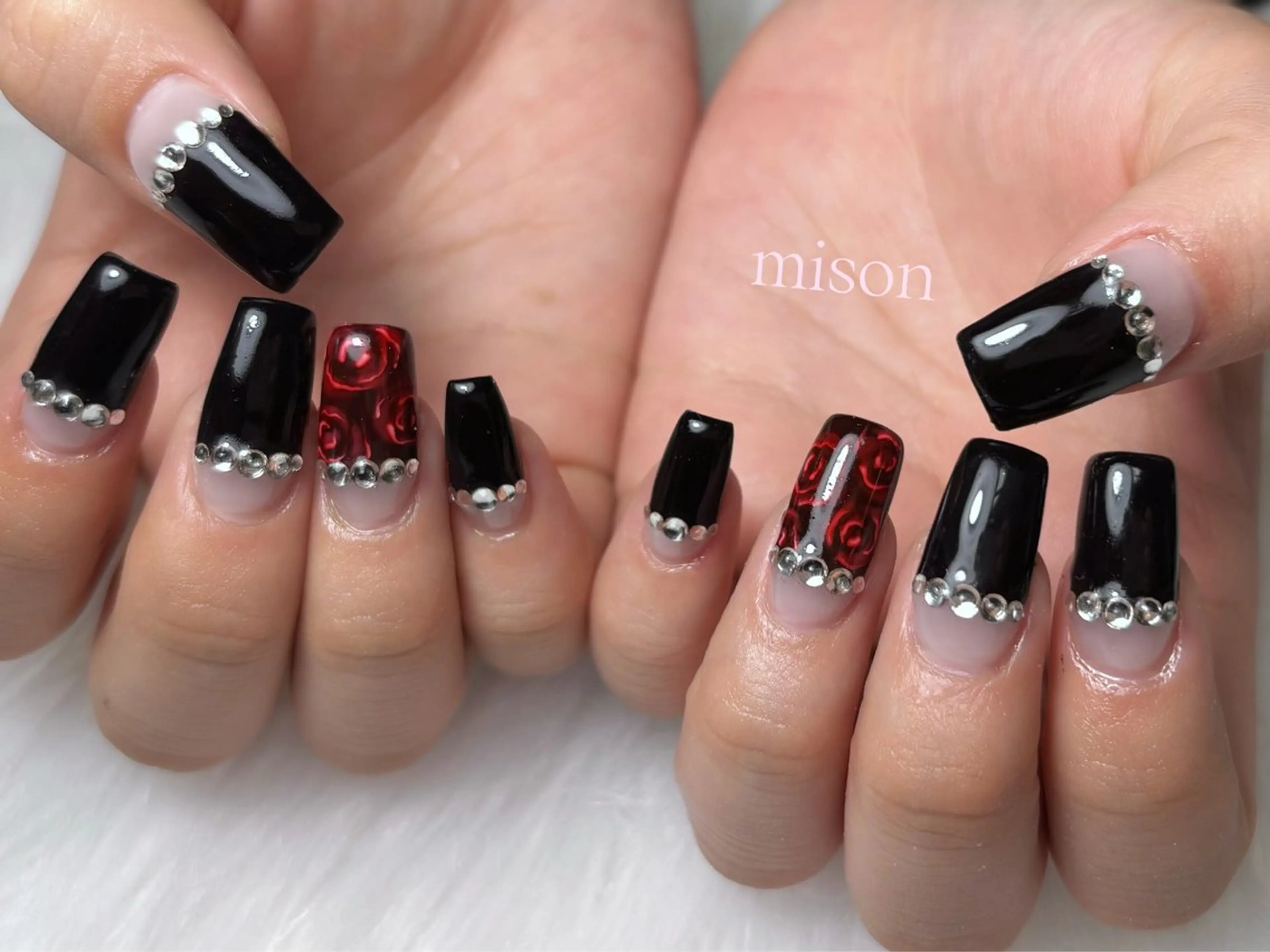 ネイル mison 安形友花のネイルデザイン