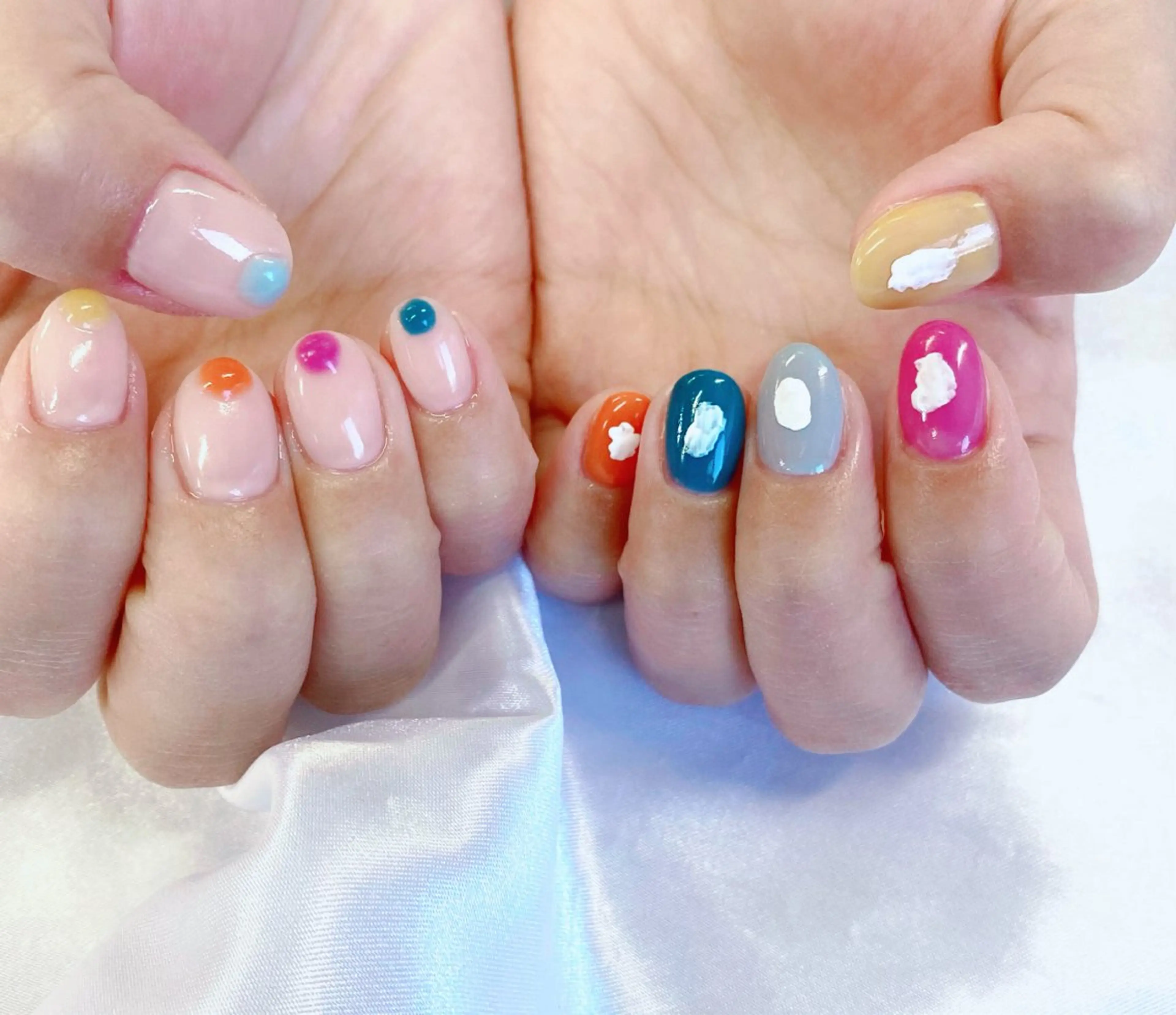 ハンド❤️持ち込み90分⚠︎︎立体パーツ追加料金  ワンホン/韓国/ニュアンス/ミラー/マグネットの写真